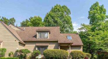 7 RIDGEVIEW CIR, CHARLOTTESVILLE, Virginia 22902, 3 Bedrooms Bedrooms, ,2 BathroomsBathrooms,Residential,7 RIDGEVIEW CIR,679149 MLS # 679149