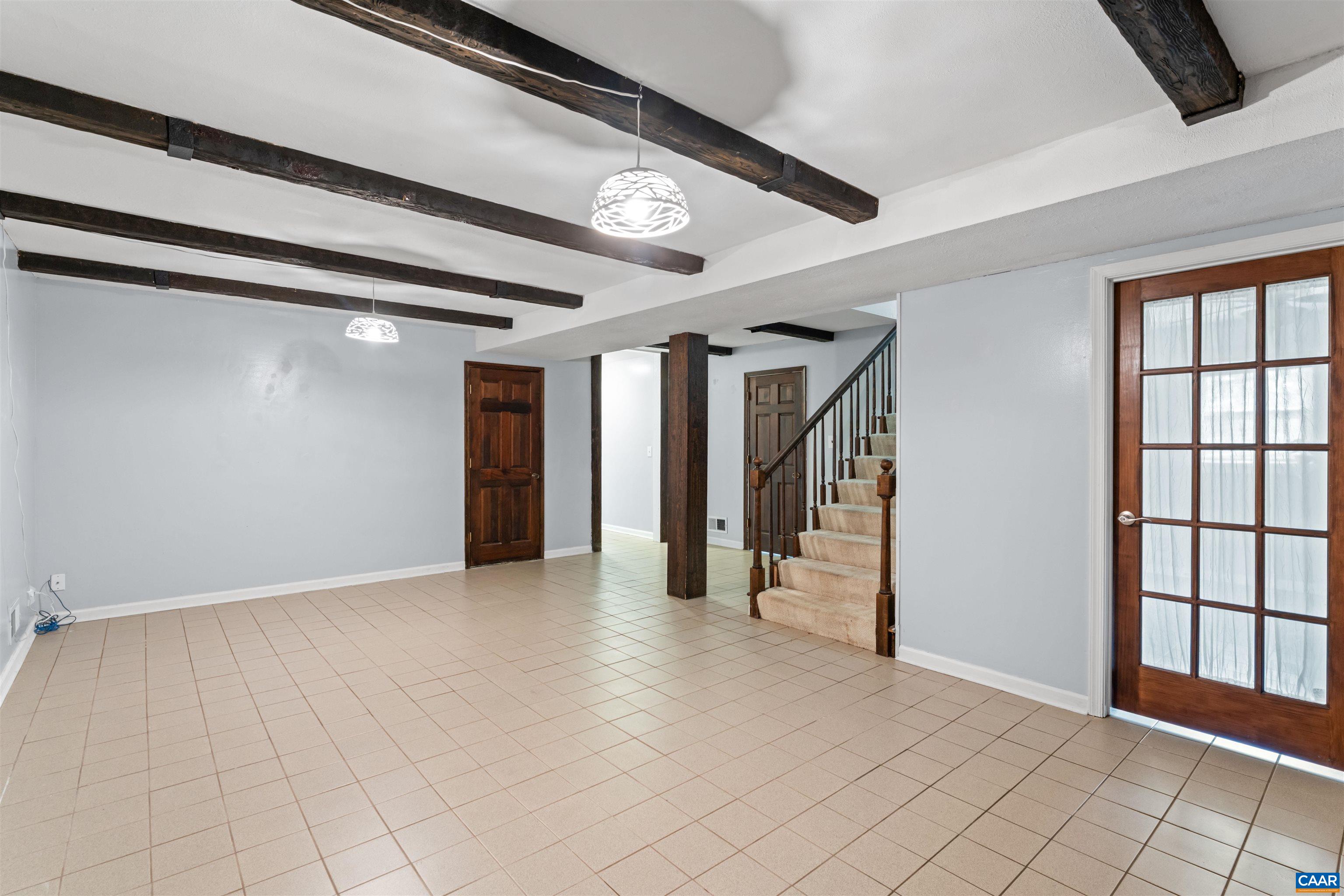 8005 WASHINGTON CT, CHARLOTTESVILLE, Virginia 22911, 5 Bedrooms Bedrooms, ,3 BathroomsBathrooms,Residential,Two for One,8005 WASHINGTON CT,679171 MLS # 679171 8005 WASHINGTON CT, CHARLOTTESVILLE, Virginia 22911, 5 Bedrooms Bedrooms, ,3 BathroomsBathrooms,Residential,Two for One,8005 WASHINGTON CT,679171 MLS # 679171