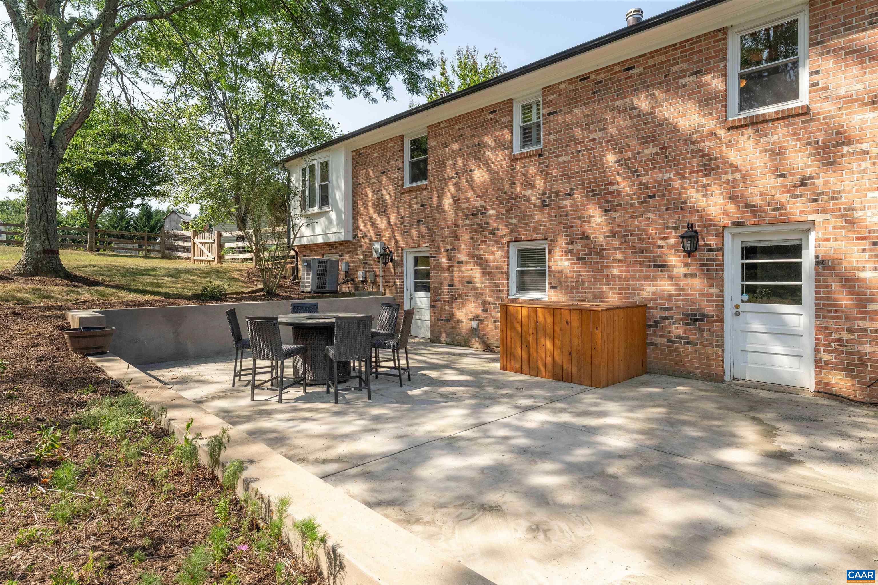 8005 WASHINGTON CT, CHARLOTTESVILLE, Virginia 22911, 5 Bedrooms Bedrooms, ,3 BathroomsBathrooms,Residential,Two for One,8005 WASHINGTON CT,679171 MLS # 679171 8005 WASHINGTON CT, CHARLOTTESVILLE, Virginia 22911, 5 Bedrooms Bedrooms, ,3 BathroomsBathrooms,Residential,Two for One,8005 WASHINGTON CT,679171 MLS # 679171