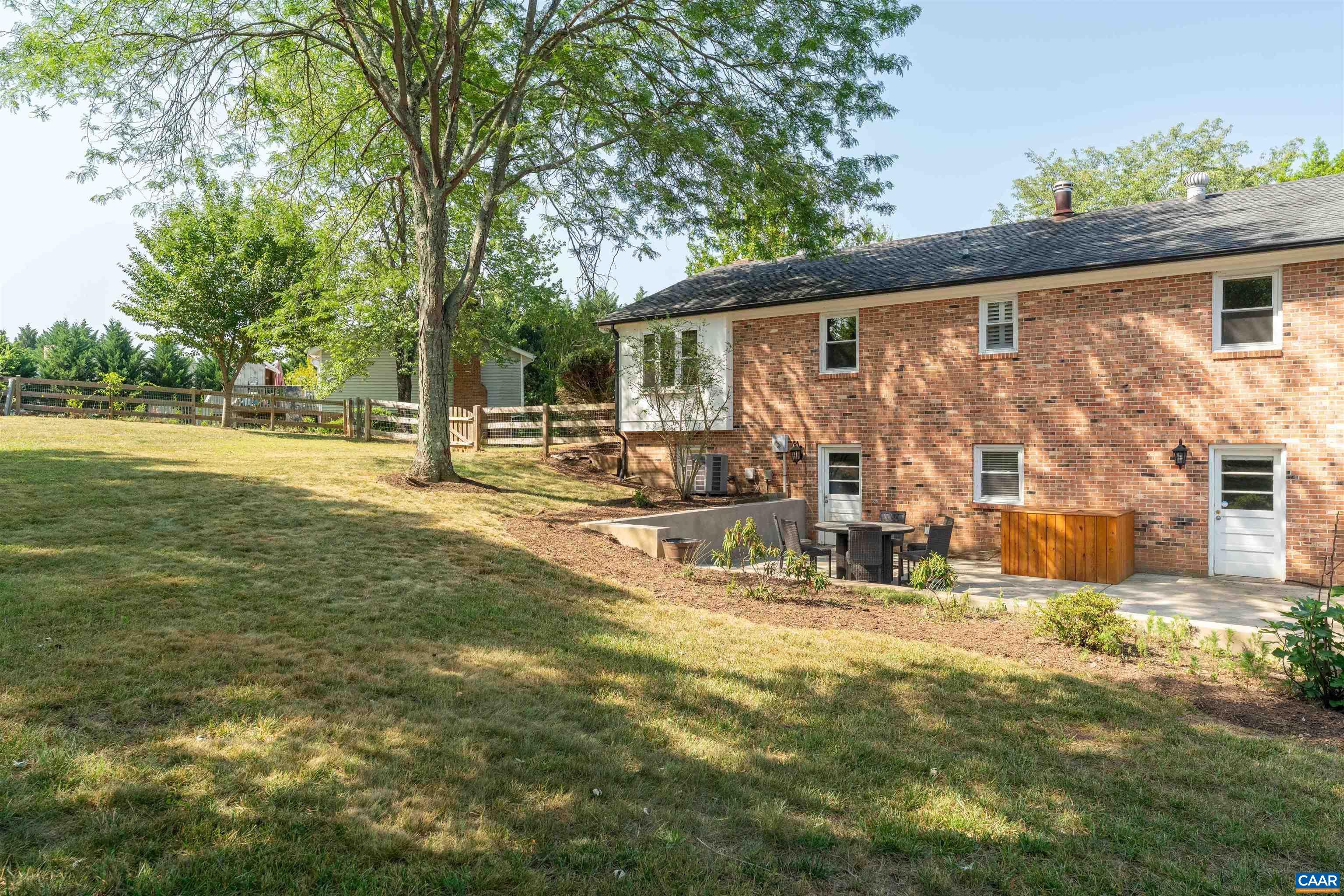 8005 WASHINGTON CT, CHARLOTTESVILLE, Virginia 22911, 5 Bedrooms Bedrooms, ,3 BathroomsBathrooms,Residential,Two for One,8005 WASHINGTON CT,679171 MLS # 679171 8005 WASHINGTON CT, CHARLOTTESVILLE, Virginia 22911, 5 Bedrooms Bedrooms, ,3 BathroomsBathrooms,Residential,Two for One,8005 WASHINGTON CT,679171 MLS # 679171