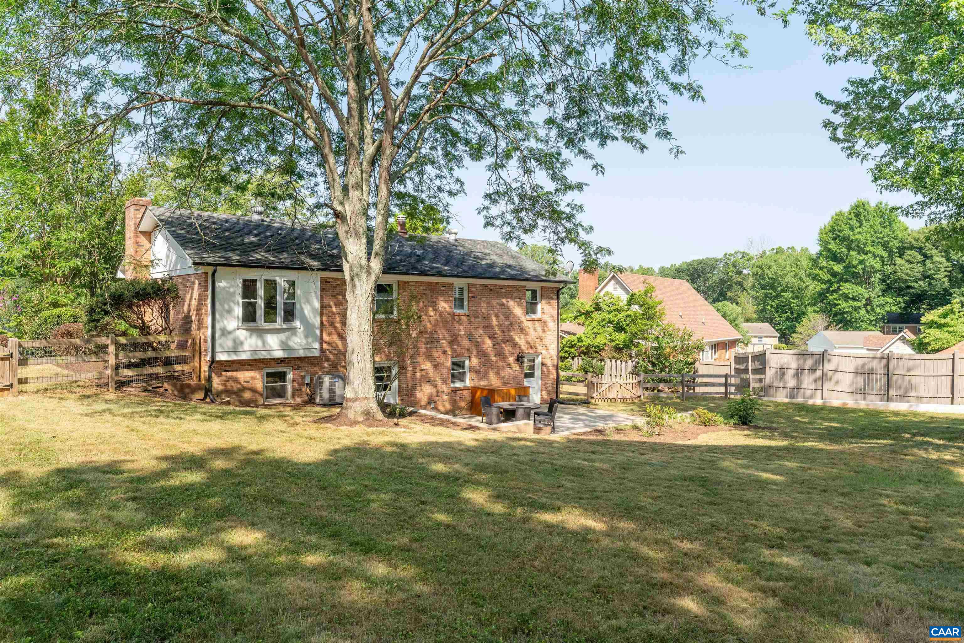 8005 WASHINGTON CT, CHARLOTTESVILLE, Virginia 22911, 5 Bedrooms Bedrooms, ,3 BathroomsBathrooms,Residential,Two for One,8005 WASHINGTON CT,679171 MLS # 679171 8005 WASHINGTON CT, CHARLOTTESVILLE, Virginia 22911, 5 Bedrooms Bedrooms, ,3 BathroomsBathrooms,Residential,Two for One,8005 WASHINGTON CT,679171 MLS # 679171