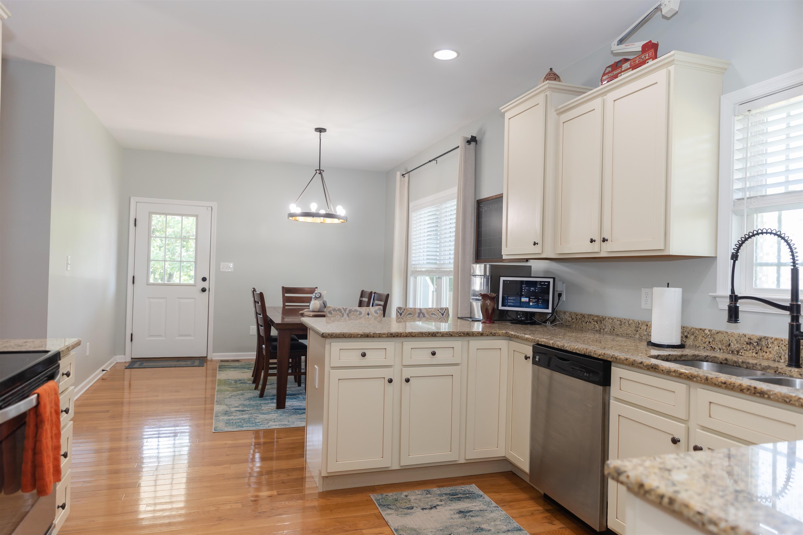 36 HULL HILLS LN, STAUNTON, Virginia 24401, 3 Bedrooms Bedrooms, ,2 BathroomsBathrooms,Residential,36 HULL HILLS LN,679205 MLS # 679205 36 HULL HILLS LN, STAUNTON, Virginia 24401, 3 Bedrooms Bedrooms, ,2 BathroomsBathrooms,Residential,36 HULL HILLS LN,679205 MLS # 679205