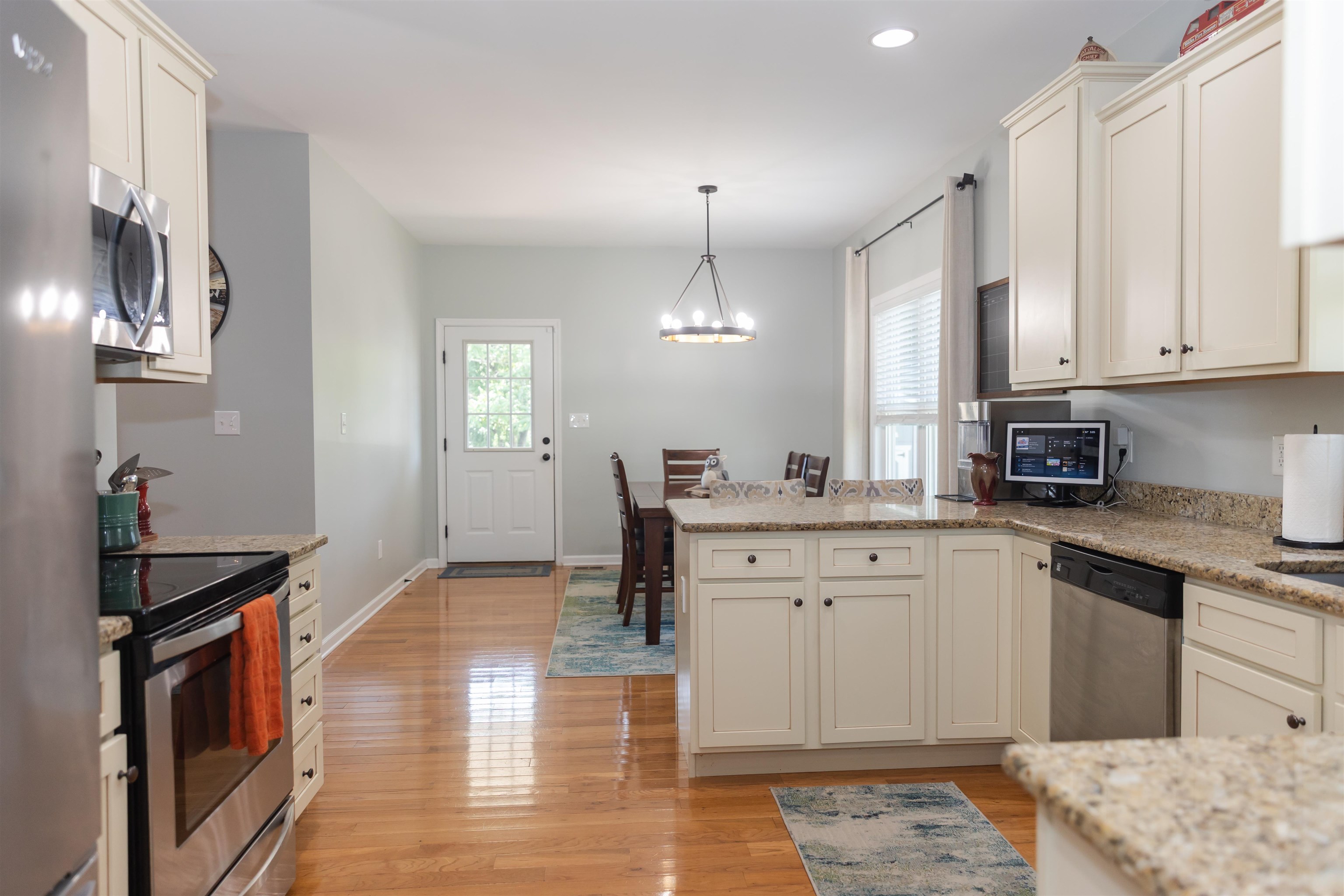 36 HULL HILLS LN, STAUNTON, Virginia 24401, 3 Bedrooms Bedrooms, ,2 BathroomsBathrooms,Residential,36 HULL HILLS LN,679205 MLS # 679205 36 HULL HILLS LN, STAUNTON, Virginia 24401, 3 Bedrooms Bedrooms, ,2 BathroomsBathrooms,Residential,36 HULL HILLS LN,679205 MLS # 679205