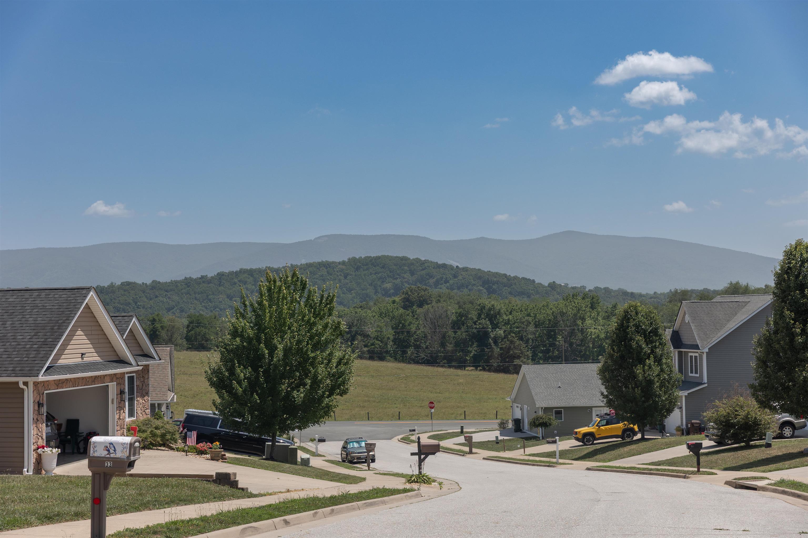 36 HULL HILLS LN, STAUNTON, Virginia 24401, 3 Bedrooms Bedrooms, ,2 BathroomsBathrooms,Residential,36 HULL HILLS LN,679205 MLS # 679205 36 HULL HILLS LN, STAUNTON, Virginia 24401, 3 Bedrooms Bedrooms, ,2 BathroomsBathrooms,Residential,36 HULL HILLS LN,679205 MLS # 679205