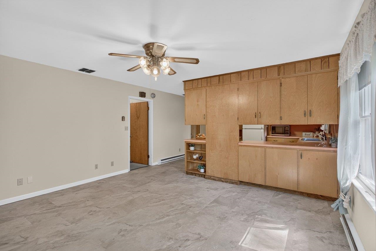 6765 VISTA HEIGHTS RD, BRIDGEWATER, Virginia 22812, 4 Bedrooms Bedrooms, ,2 BathroomsBathrooms,Residential,6765 VISTA HEIGHTS RD,679211 MLS # 679211 6765 VISTA HEIGHTS RD, BRIDGEWATER, Virginia 22812, 4 Bedrooms Bedrooms, ,2 BathroomsBathrooms,Residential,6765 VISTA HEIGHTS RD,679211 MLS # 679211