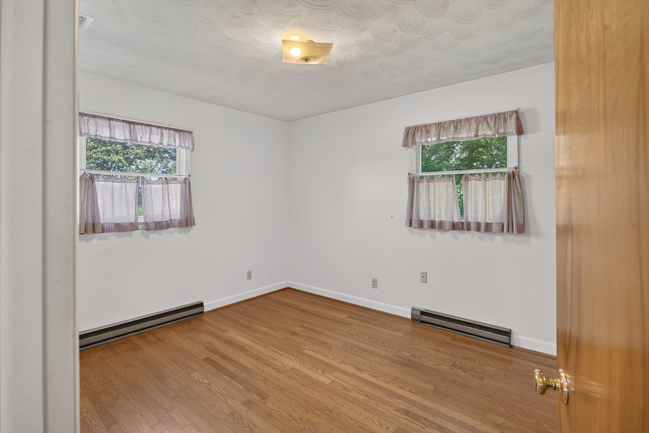 6765 VISTA HEIGHTS RD, BRIDGEWATER, Virginia 22812, 4 Bedrooms Bedrooms, ,2 BathroomsBathrooms,Residential,6765 VISTA HEIGHTS RD,679211 MLS # 679211 6765 VISTA HEIGHTS RD, BRIDGEWATER, Virginia 22812, 4 Bedrooms Bedrooms, ,2 BathroomsBathrooms,Residential,6765 VISTA HEIGHTS RD,679211 MLS # 679211
