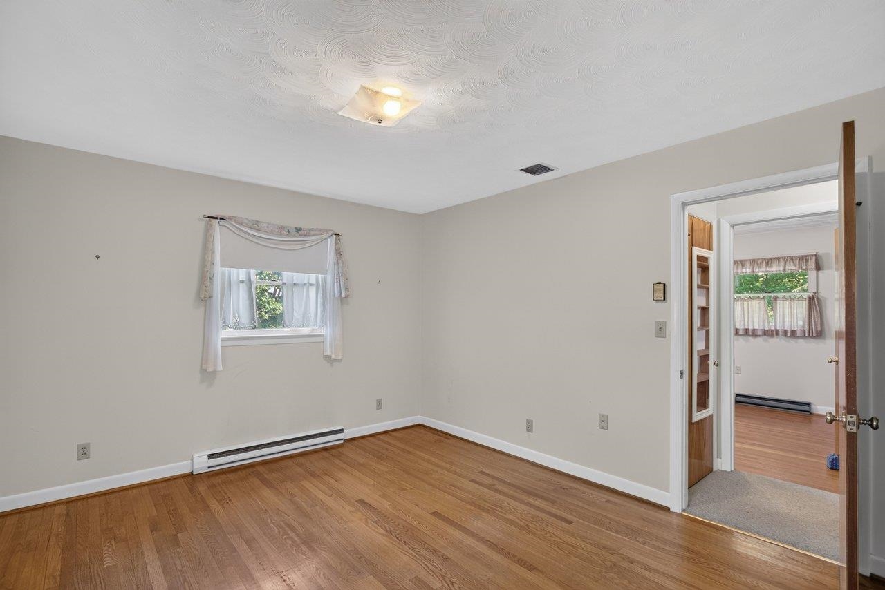 6765 VISTA HEIGHTS RD, BRIDGEWATER, Virginia 22812, 4 Bedrooms Bedrooms, ,2 BathroomsBathrooms,Residential,6765 VISTA HEIGHTS RD,679211 MLS # 679211 6765 VISTA HEIGHTS RD, BRIDGEWATER, Virginia 22812, 4 Bedrooms Bedrooms, ,2 BathroomsBathrooms,Residential,6765 VISTA HEIGHTS RD,679211 MLS # 679211