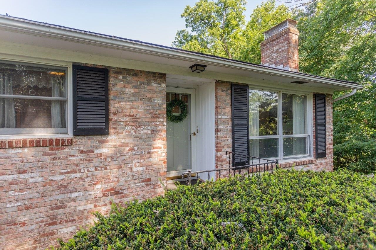 6765 VISTA HEIGHTS RD, BRIDGEWATER, Virginia 22812, 4 Bedrooms Bedrooms, ,2 BathroomsBathrooms,Residential,6765 VISTA HEIGHTS RD,679211 MLS # 679211 6765 VISTA HEIGHTS RD, BRIDGEWATER, Virginia 22812, 4 Bedrooms Bedrooms, ,2 BathroomsBathrooms,Residential,6765 VISTA HEIGHTS RD,679211 MLS # 679211