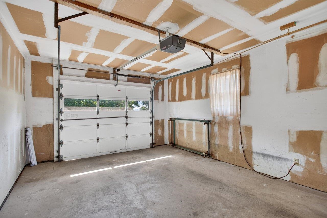 6765 VISTA HEIGHTS RD, BRIDGEWATER, Virginia 22812, 4 Bedrooms Bedrooms, ,2 BathroomsBathrooms,Residential,6765 VISTA HEIGHTS RD,679211 MLS # 679211 6765 VISTA HEIGHTS RD, BRIDGEWATER, Virginia 22812, 4 Bedrooms Bedrooms, ,2 BathroomsBathrooms,Residential,6765 VISTA HEIGHTS RD,679211 MLS # 679211