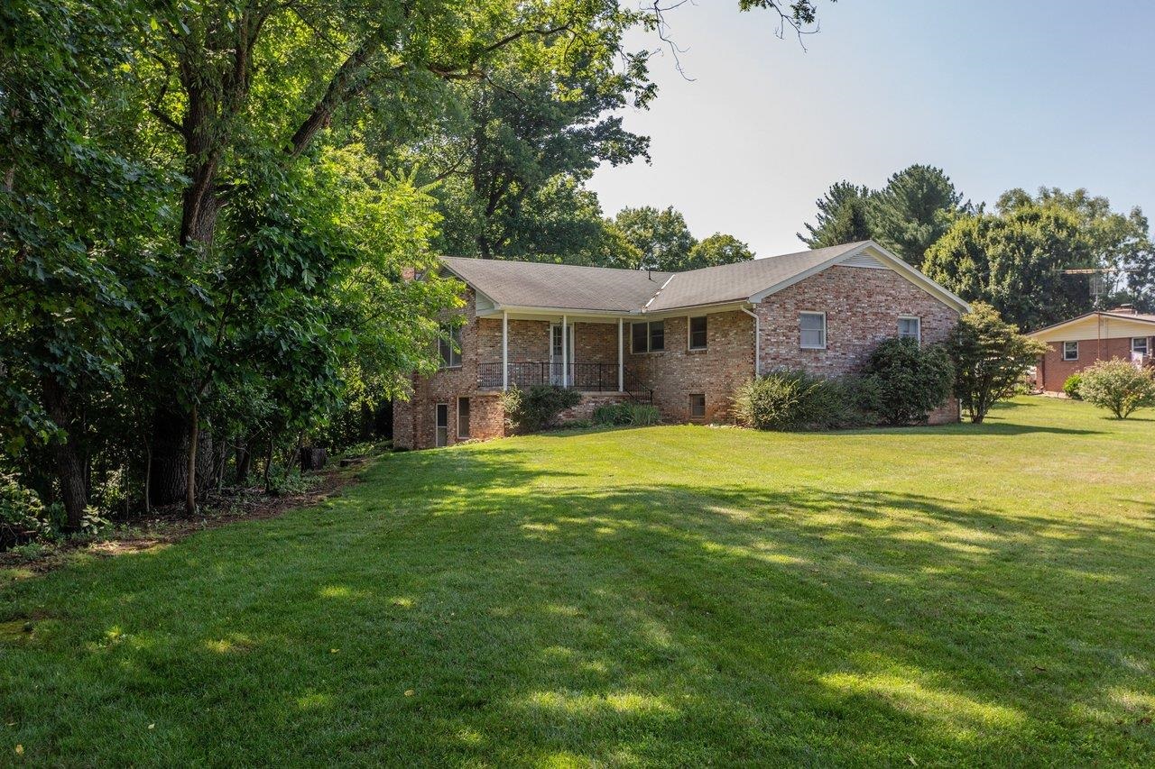 6765 VISTA HEIGHTS RD, BRIDGEWATER, Virginia 22812, 4 Bedrooms Bedrooms, ,2 BathroomsBathrooms,Residential,6765 VISTA HEIGHTS RD,679211 MLS # 679211 6765 VISTA HEIGHTS RD, BRIDGEWATER, Virginia 22812, 4 Bedrooms Bedrooms, ,2 BathroomsBathrooms,Residential,6765 VISTA HEIGHTS RD,679211 MLS # 679211