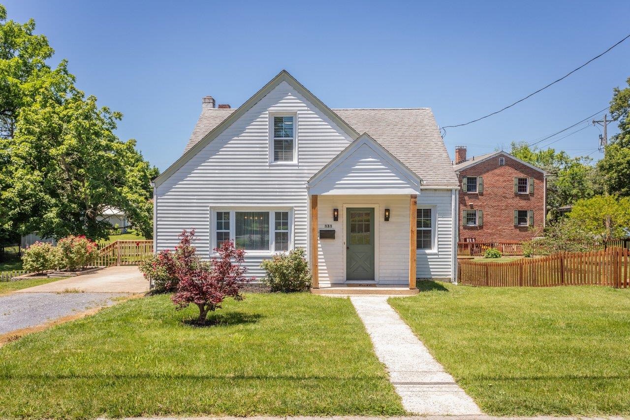 131 S WILLOW ST, HARRISONBURG, Virginia 22801, 4 Bedrooms Bedrooms, ,2 BathroomsBathrooms,Residential,131 S WILLOW ST,679215 MLS # 679215