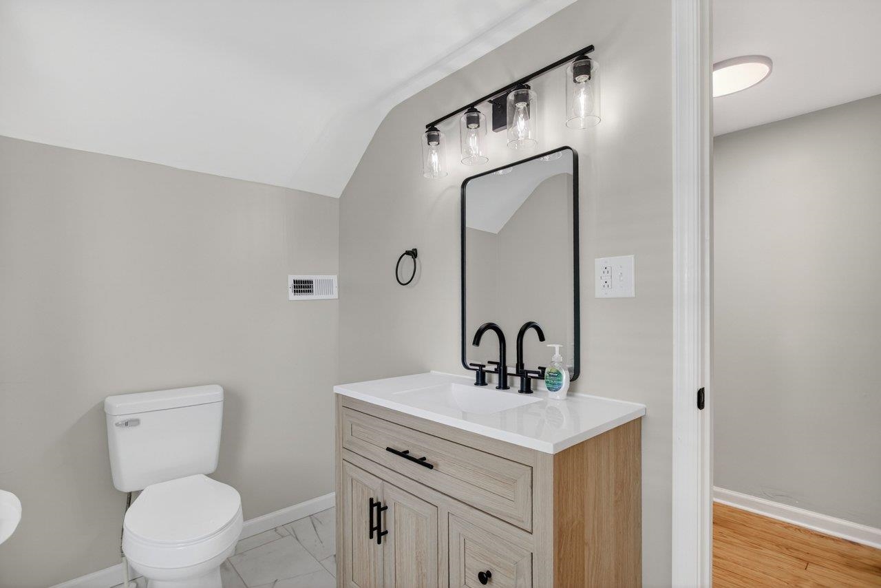 131 S WILLOW ST, HARRISONBURG, Virginia 22801, 4 Bedrooms Bedrooms, ,2 BathroomsBathrooms,Residential,131 S WILLOW ST,679215 MLS # 679215 131 S WILLOW ST, HARRISONBURG, Virginia 22801, 4 Bedrooms Bedrooms, ,2 BathroomsBathrooms,Residential,131 S WILLOW ST,679215 MLS # 679215
