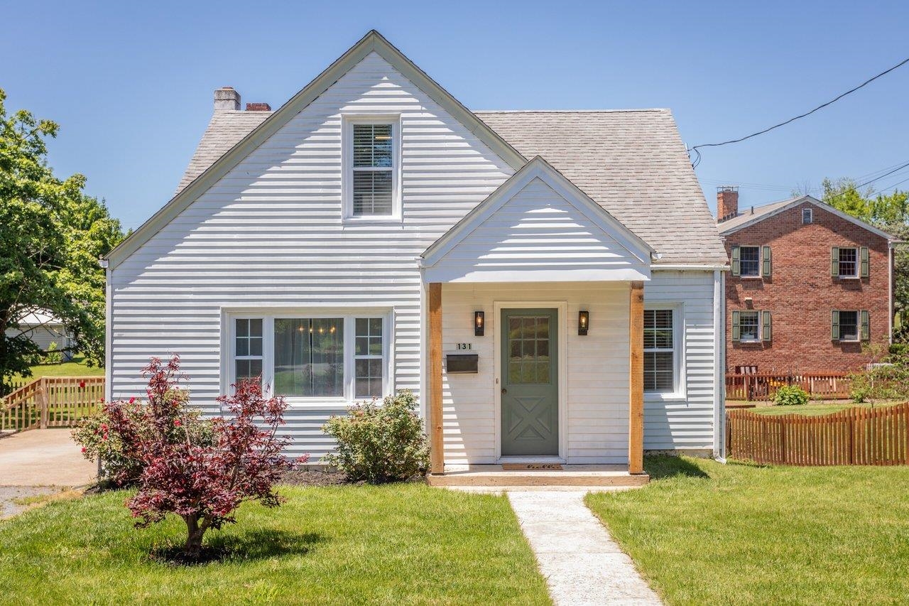 131 S WILLOW ST, HARRISONBURG, Virginia 22801, 4 Bedrooms Bedrooms, ,2 BathroomsBathrooms,Residential,131 S WILLOW ST,679215 MLS # 679215 131 S WILLOW ST, HARRISONBURG, Virginia 22801, 4 Bedrooms Bedrooms, ,2 BathroomsBathrooms,Residential,131 S WILLOW ST,679215 MLS # 679215
