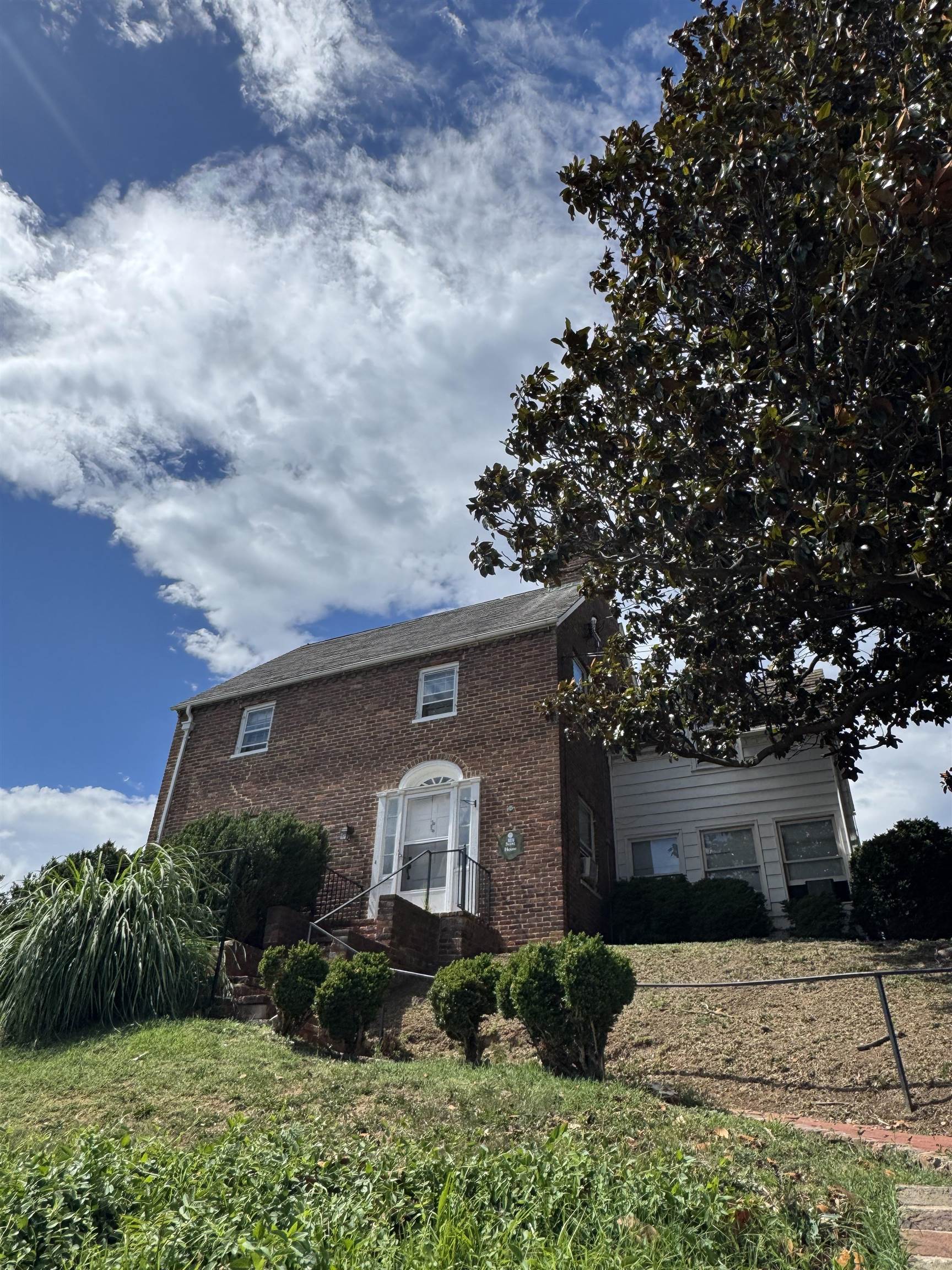 249 SYCAMORE ST, STAUNTON, Virginia 24401, 4 Bedrooms Bedrooms, ,2 BathroomsBathrooms,Residential,Scott House,249 SYCAMORE ST,679216 MLS # 679216 249 SYCAMORE ST, STAUNTON, Virginia 24401, 4 Bedrooms Bedrooms, ,2 BathroomsBathrooms,Residential,Scott House,249 SYCAMORE ST,679216 MLS # 679216