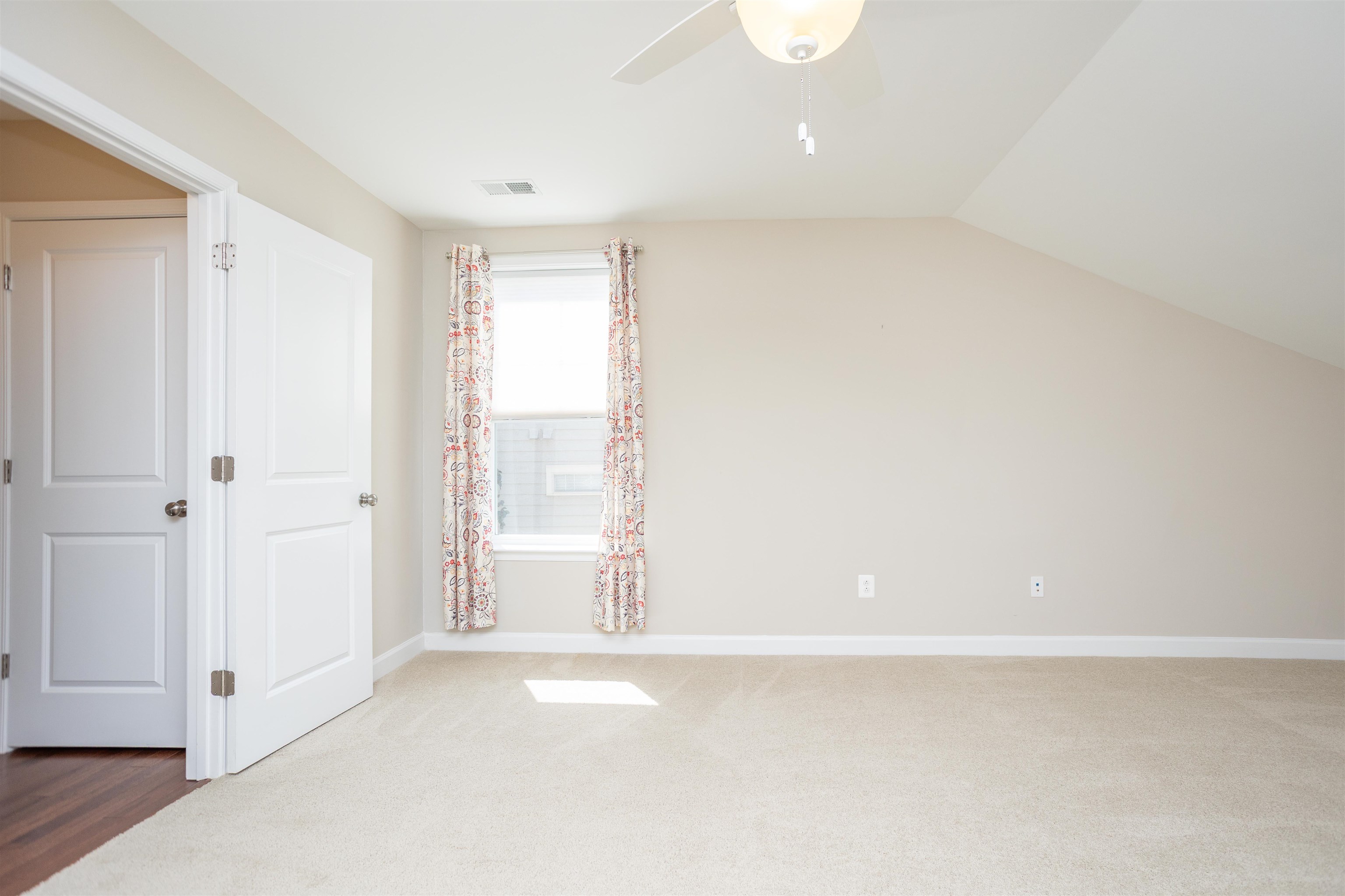 3018 PRESTON LAKE BLVD, ROCKINGHAM, Virginia 22801, 3 Bedrooms Bedrooms, ,3 BathroomsBathrooms,Residential,3018 PRESTON LAKE BLVD,679217 MLS # 679217 3018 PRESTON LAKE BLVD, ROCKINGHAM, Virginia 22801, 3 Bedrooms Bedrooms, ,3 BathroomsBathrooms,Residential,3018 PRESTON LAKE BLVD,679217 MLS # 679217