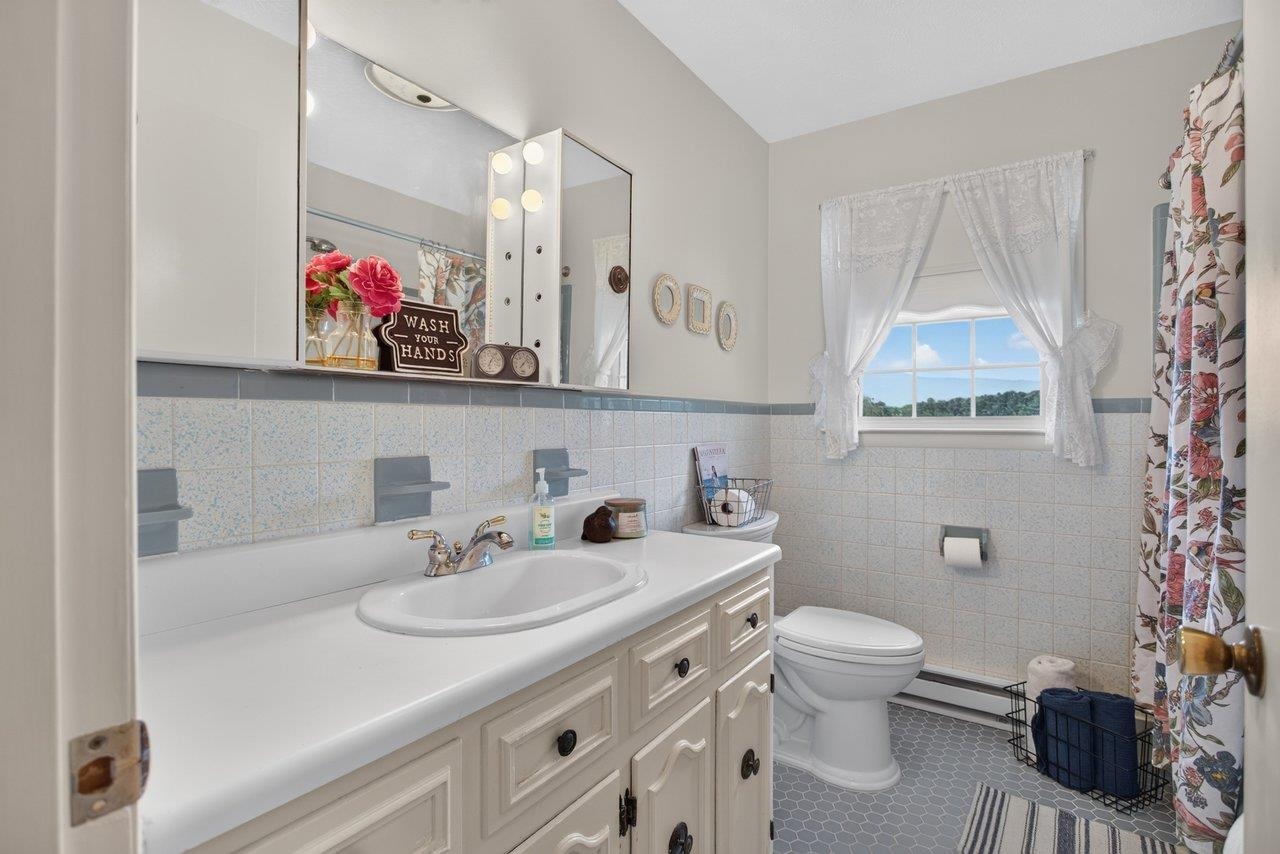 3604 WAVERLY HEIGHTS, ELKTON, Virginia 22827, 3 Bedrooms Bedrooms, ,2 BathroomsBathrooms,Residential,3604 WAVERLY HEIGHTS,679218 MLS # 679218 3604 WAVERLY HEIGHTS, ELKTON, Virginia 22827, 3 Bedrooms Bedrooms, ,2 BathroomsBathrooms,Residential,3604 WAVERLY HEIGHTS,679218 MLS # 679218