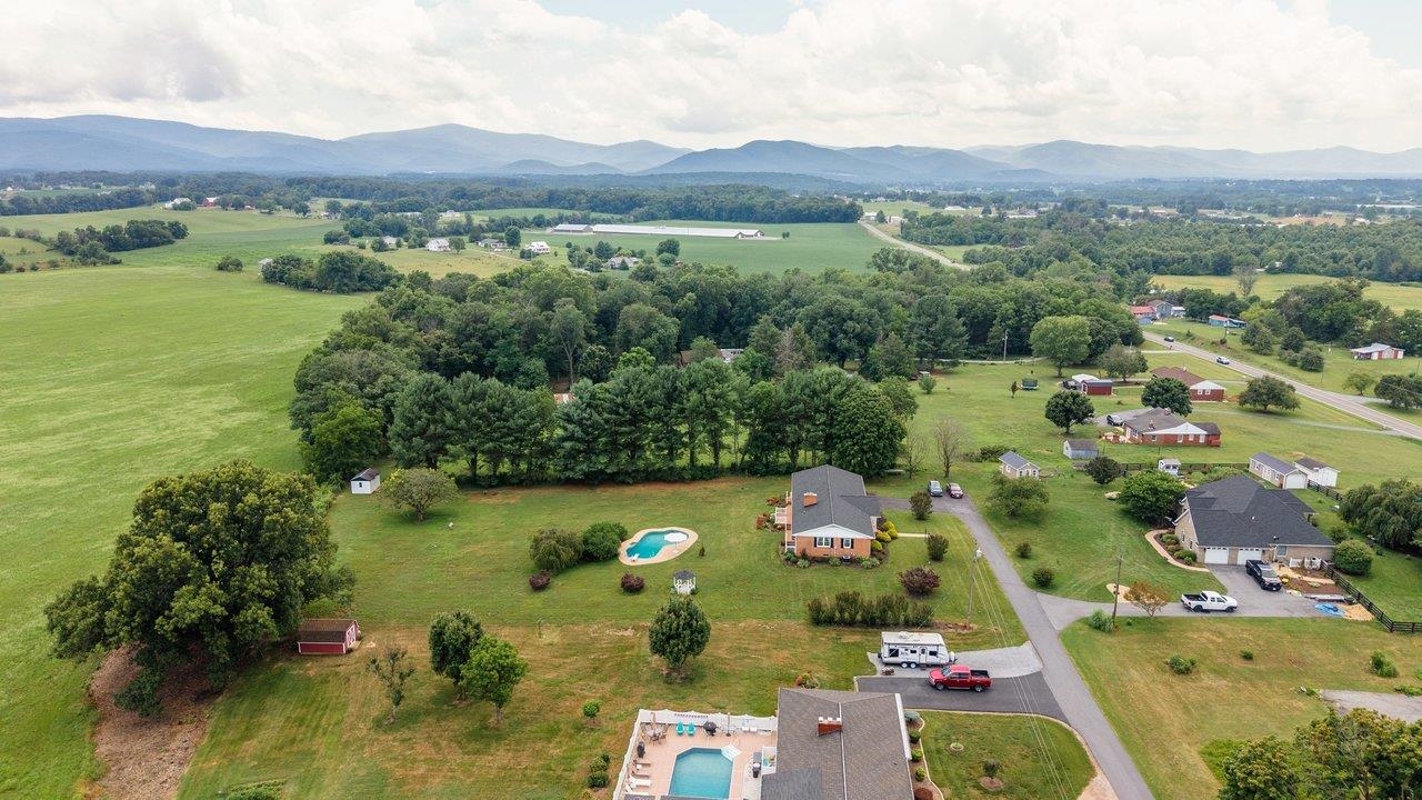 3604 WAVERLY HEIGHTS, ELKTON, Virginia 22827, 3 Bedrooms Bedrooms, ,2 BathroomsBathrooms,Residential,3604 WAVERLY HEIGHTS,679218 MLS # 679218 3604 WAVERLY HEIGHTS, ELKTON, Virginia 22827, 3 Bedrooms Bedrooms, ,2 BathroomsBathrooms,Residential,3604 WAVERLY HEIGHTS,679218 MLS # 679218