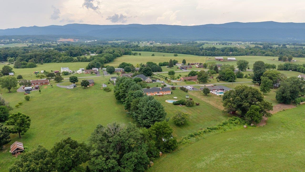 3604 WAVERLY HEIGHTS, ELKTON, Virginia 22827, 3 Bedrooms Bedrooms, ,2 BathroomsBathrooms,Residential,3604 WAVERLY HEIGHTS,679218 MLS # 679218 3604 WAVERLY HEIGHTS, ELKTON, Virginia 22827, 3 Bedrooms Bedrooms, ,2 BathroomsBathrooms,Residential,3604 WAVERLY HEIGHTS,679218 MLS # 679218