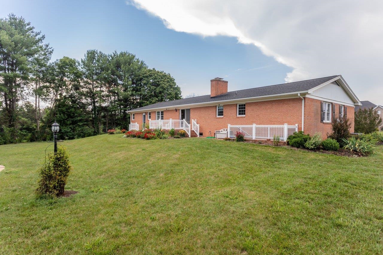3604 WAVERLY HEIGHTS, ELKTON, Virginia 22827, 3 Bedrooms Bedrooms, ,2 BathroomsBathrooms,Residential,3604 WAVERLY HEIGHTS,679218 MLS # 679218 3604 WAVERLY HEIGHTS, ELKTON, Virginia 22827, 3 Bedrooms Bedrooms, ,2 BathroomsBathrooms,Residential,3604 WAVERLY HEIGHTS,679218 MLS # 679218