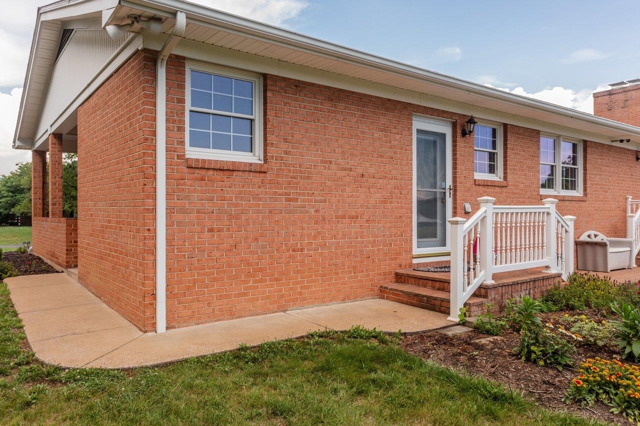 3604 WAVERLY HEIGHTS, ELKTON, Virginia 22827, 3 Bedrooms Bedrooms, ,2 BathroomsBathrooms,Residential,3604 WAVERLY HEIGHTS,679218 MLS # 679218 3604 WAVERLY HEIGHTS, ELKTON, Virginia 22827, 3 Bedrooms Bedrooms, ,2 BathroomsBathrooms,Residential,3604 WAVERLY HEIGHTS,679218 MLS # 679218