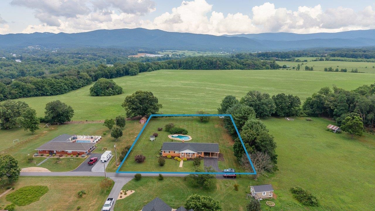 3604 WAVERLY HEIGHTS, ELKTON, Virginia 22827, 3 Bedrooms Bedrooms, ,2 BathroomsBathrooms,Residential,3604 WAVERLY HEIGHTS,679218 MLS # 679218 3604 WAVERLY HEIGHTS, ELKTON, Virginia 22827, 3 Bedrooms Bedrooms, ,2 BathroomsBathrooms,Residential,3604 WAVERLY HEIGHTS,679218 MLS # 679218