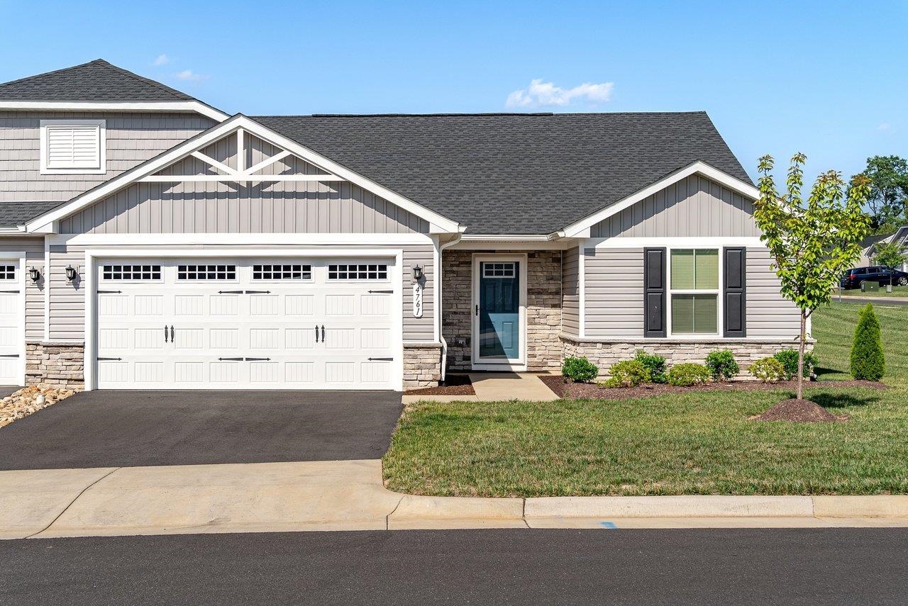 4761 HARDWELL ST, ROCKINGHAM, Virginia 22801, 3 Bedrooms Bedrooms, ,2 BathroomsBathrooms,Residential,Like New 3 Bedroom, 2 Bath Duplex on a Corner Lot,4761 HARDWELL ST,679222 MLS # 679222
