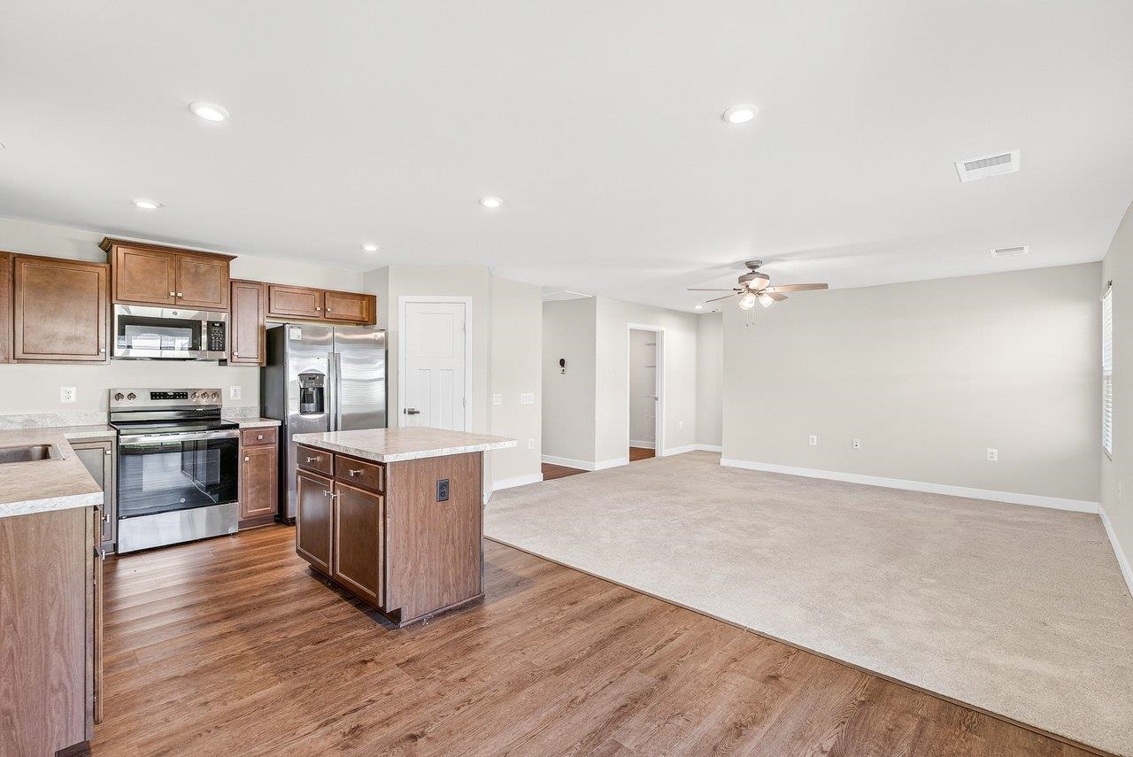 4761 HARDWELL ST, ROCKINGHAM, Virginia 22801, 3 Bedrooms Bedrooms, ,2 BathroomsBathrooms,Residential,Like New 3 Bedroom, 2 Bath Duplex on a Corner Lot,4761 HARDWELL ST,679222 MLS # 679222 4761 HARDWELL ST, ROCKINGHAM, Virginia 22801, 3 Bedrooms Bedrooms, ,2 BathroomsBathrooms,Residential,Like New 3 Bedroom, 2 Bath Duplex on a Corner Lot,4761 HARDWELL ST,679222 MLS # 679222