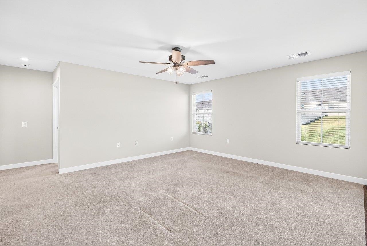 4761 HARDWELL ST, ROCKINGHAM, Virginia 22801, 3 Bedrooms Bedrooms, ,2 BathroomsBathrooms,Residential,Like New 3 Bedroom, 2 Bath Duplex on a Corner Lot,4761 HARDWELL ST,679222 MLS # 679222 4761 HARDWELL ST, ROCKINGHAM, Virginia 22801, 3 Bedrooms Bedrooms, ,2 BathroomsBathrooms,Residential,Like New 3 Bedroom, 2 Bath Duplex on a Corner Lot,4761 HARDWELL ST,679222 MLS # 679222