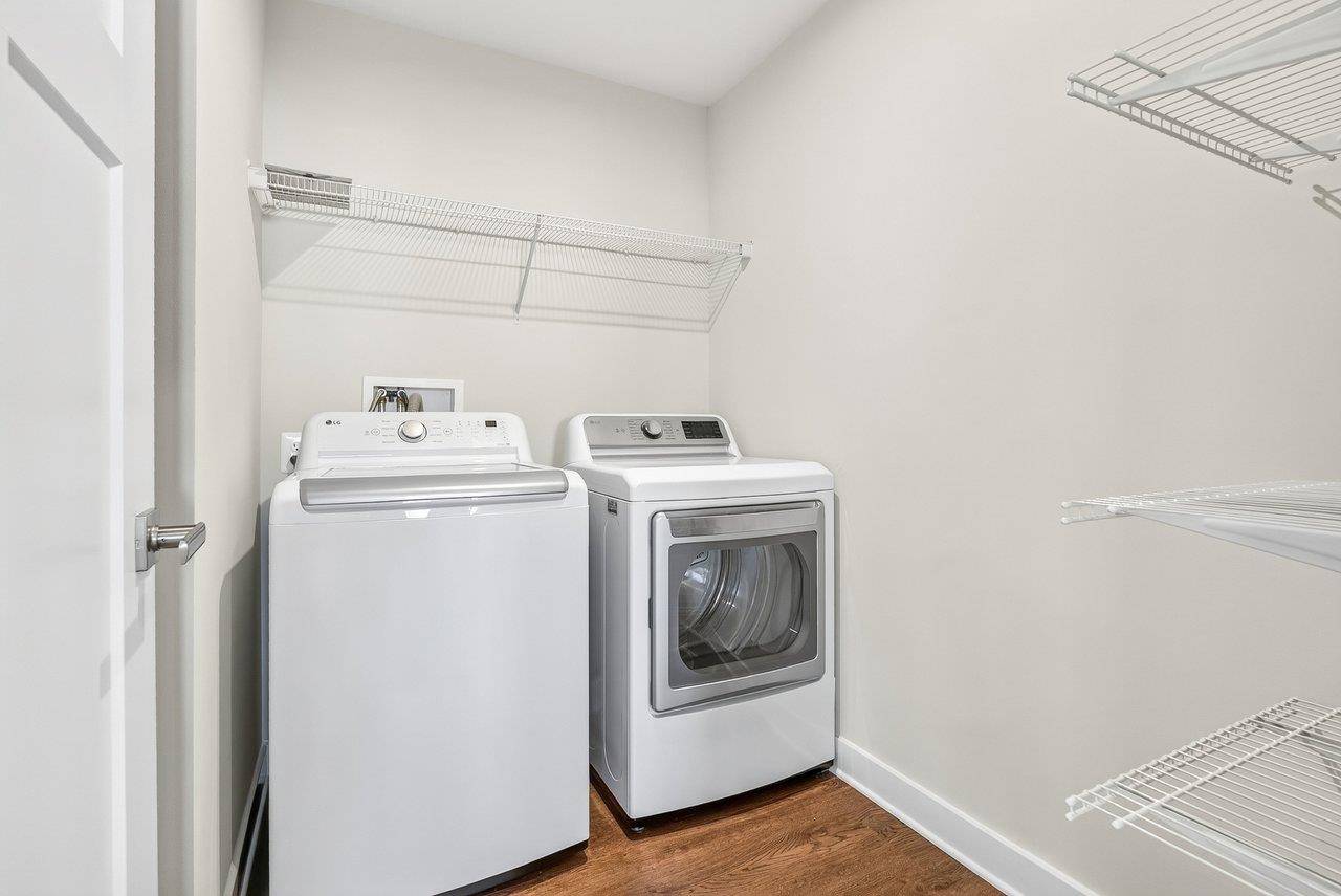 *includes washer and dryer *includes washer and dryer