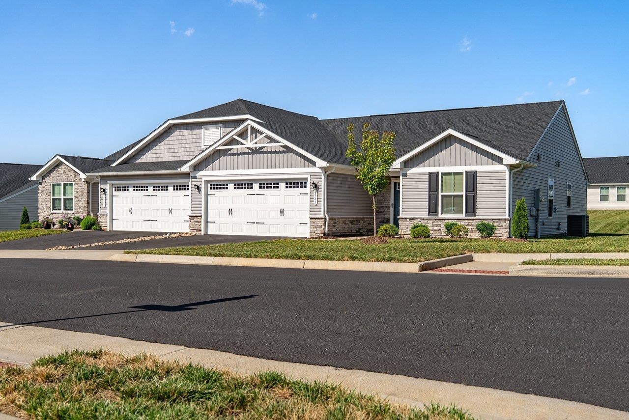 4761 HARDWELL ST, ROCKINGHAM, Virginia 22801, 3 Bedrooms Bedrooms, ,2 BathroomsBathrooms,Residential,Like New 3 Bedroom, 2 Bath Duplex on a Corner Lot,4761 HARDWELL ST,679222 MLS # 679222 4761 HARDWELL ST, ROCKINGHAM, Virginia 22801, 3 Bedrooms Bedrooms, ,2 BathroomsBathrooms,Residential,Like New 3 Bedroom, 2 Bath Duplex on a Corner Lot,4761 HARDWELL ST,679222 MLS # 679222