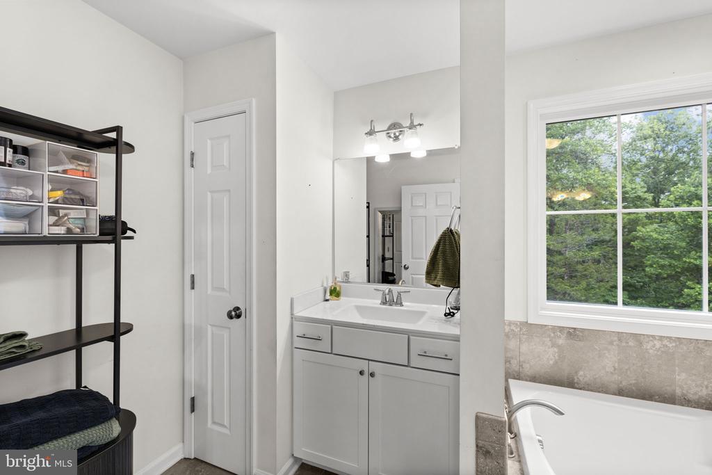 7035 SNAPPERS TRL, CASTLETON, Virginia 22716, 3 Bedrooms Bedrooms, ,2 BathroomsBathrooms,Residential,7035 SNAPPERS TRL,VACU2014134 MLS # VACU2014134 7035 SNAPPERS TRL, CASTLETON, Virginia 22716, 3 Bedrooms Bedrooms, ,2 BathroomsBathrooms,Residential,7035 SNAPPERS TRL,VACU2014134 MLS # VACU2014134