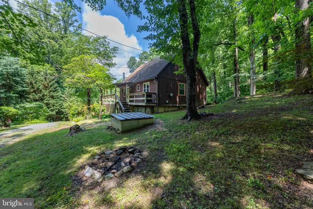 101 MIDDLE RIVER RIDGE ROAD, STANARDSVILLE, Virginia 22973, 3 Bedrooms Bedrooms, ,1 BathroomBathrooms,Residential,101 MIDDLE RIVER RIDGE ROAD,VAMA2002832 MLS # VAMA2002832