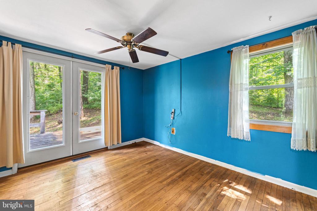 101 MIDDLE RIVER RIDGE ROAD, STANARDSVILLE, Virginia 22973, 3 Bedrooms Bedrooms, ,1 BathroomBathrooms,Residential,101 MIDDLE RIVER RIDGE ROAD,VAMA2002832 MLS # VAMA2002832