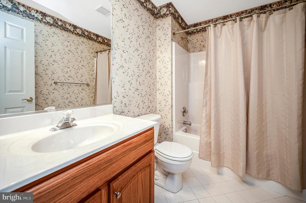 403 GOLD VALLEY RD, LOCUST GROVE, Virginia 22508, 4 Bedrooms Bedrooms, ,3 BathroomsBathrooms,Residential,403 GOLD VALLEY RD,VAOR2014674 MLS # VAOR2014674 403 GOLD VALLEY RD, LOCUST GROVE, Virginia 22508, 4 Bedrooms Bedrooms, ,3 BathroomsBathrooms,Residential,403 GOLD VALLEY RD,VAOR2014674 MLS # VAOR2014674