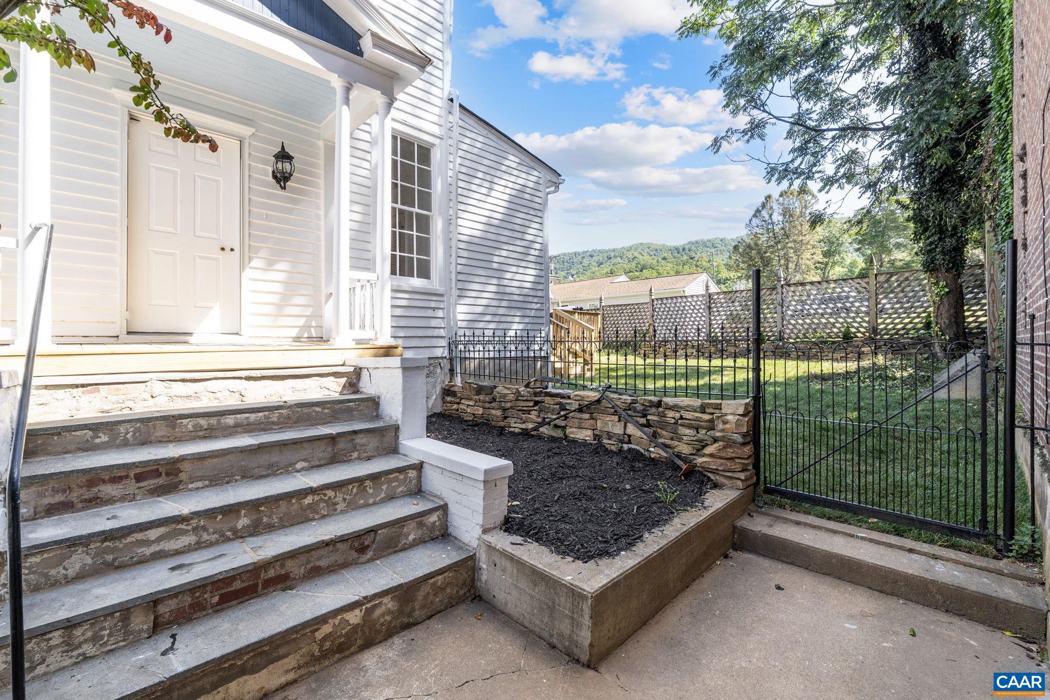 622 FRONT ST, LOVINGSTON, Virginia 22949, 3 Bedrooms Bedrooms, ,2 BathroomsBathrooms,Residential,622 FRONT ST,668677 MLS # 668677