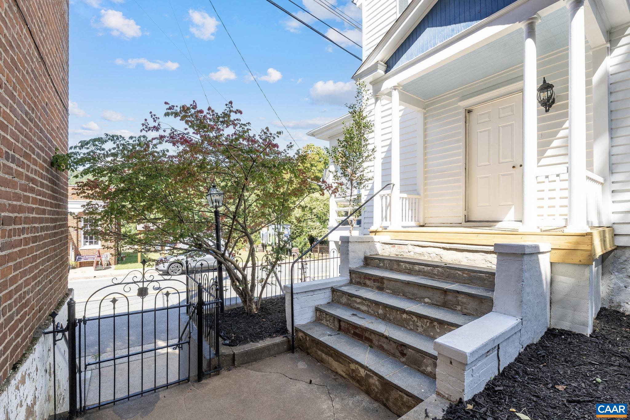 622 FRONT ST, LOVINGSTON, Virginia 22949, 3 Bedrooms Bedrooms, ,2 BathroomsBathrooms,Residential,622 FRONT ST,668677 MLS # 668677