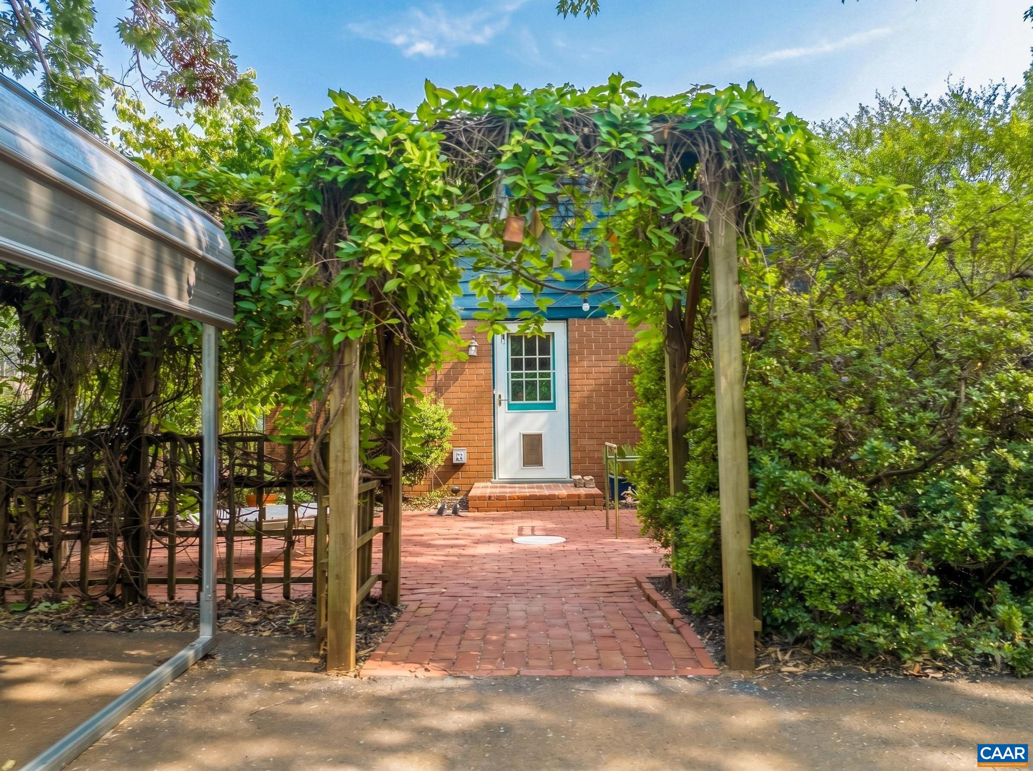 340 KEY WEST DR, CHARLOTTESVILLE, Virginia 22911, 3 Bedrooms Bedrooms, ,3 BathroomsBathrooms,Residential,340 KEY WEST DR,679206 MLS # 679206 340 KEY WEST DR, CHARLOTTESVILLE, Virginia 22911, 3 Bedrooms Bedrooms, ,3 BathroomsBathrooms,Residential,340 KEY WEST DR,679206 MLS # 679206