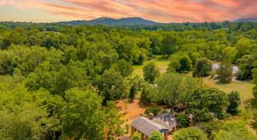 340 KEY WEST DR, CHARLOTTESVILLE, Virginia 22911, 3 Bedrooms Bedrooms, ,3 BathroomsBathrooms,Residential,340 KEY WEST DR,679206 MLS # 679206