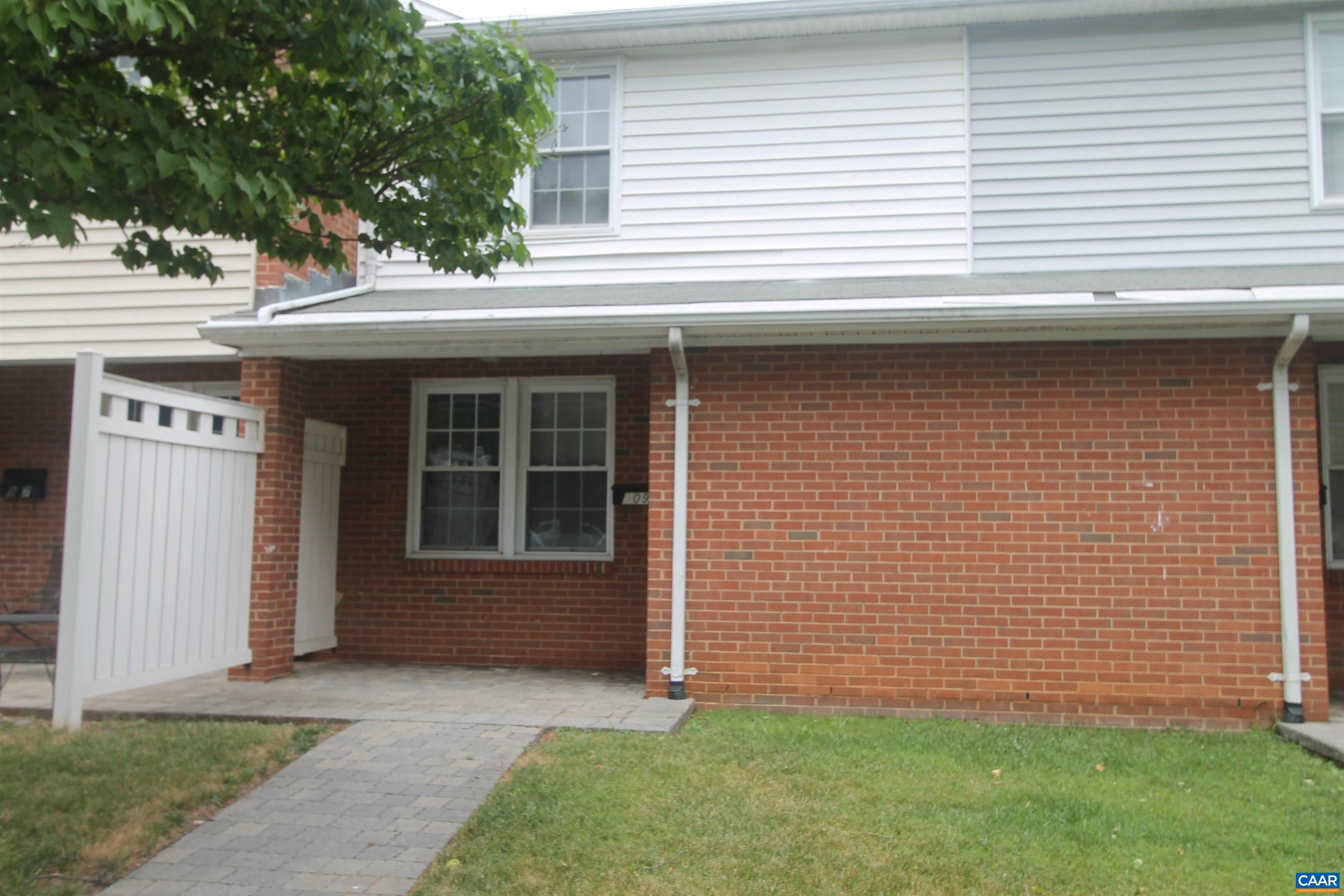 909 FOREST ST, CHARLOTTESVILLE, Virginia 22903, 2 Bedrooms Bedrooms, ,1 BathroomBathrooms,Residential,909 FOREST ST,679226 MLS # 679226