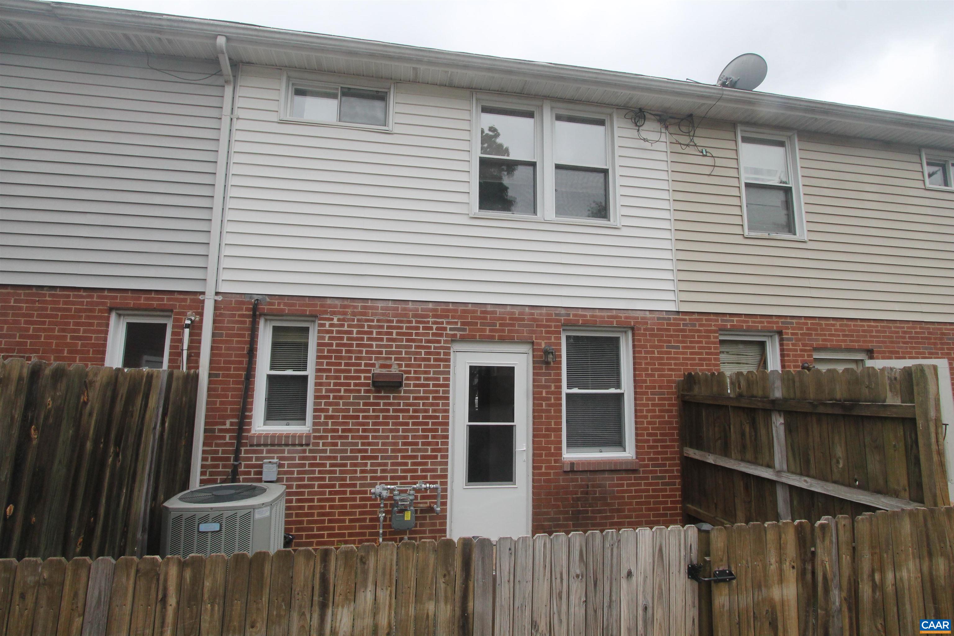 909 FOREST ST, CHARLOTTESVILLE, Virginia 22903, 2 Bedrooms Bedrooms, ,1 BathroomBathrooms,Residential,909 FOREST ST,679226 MLS # 679226
