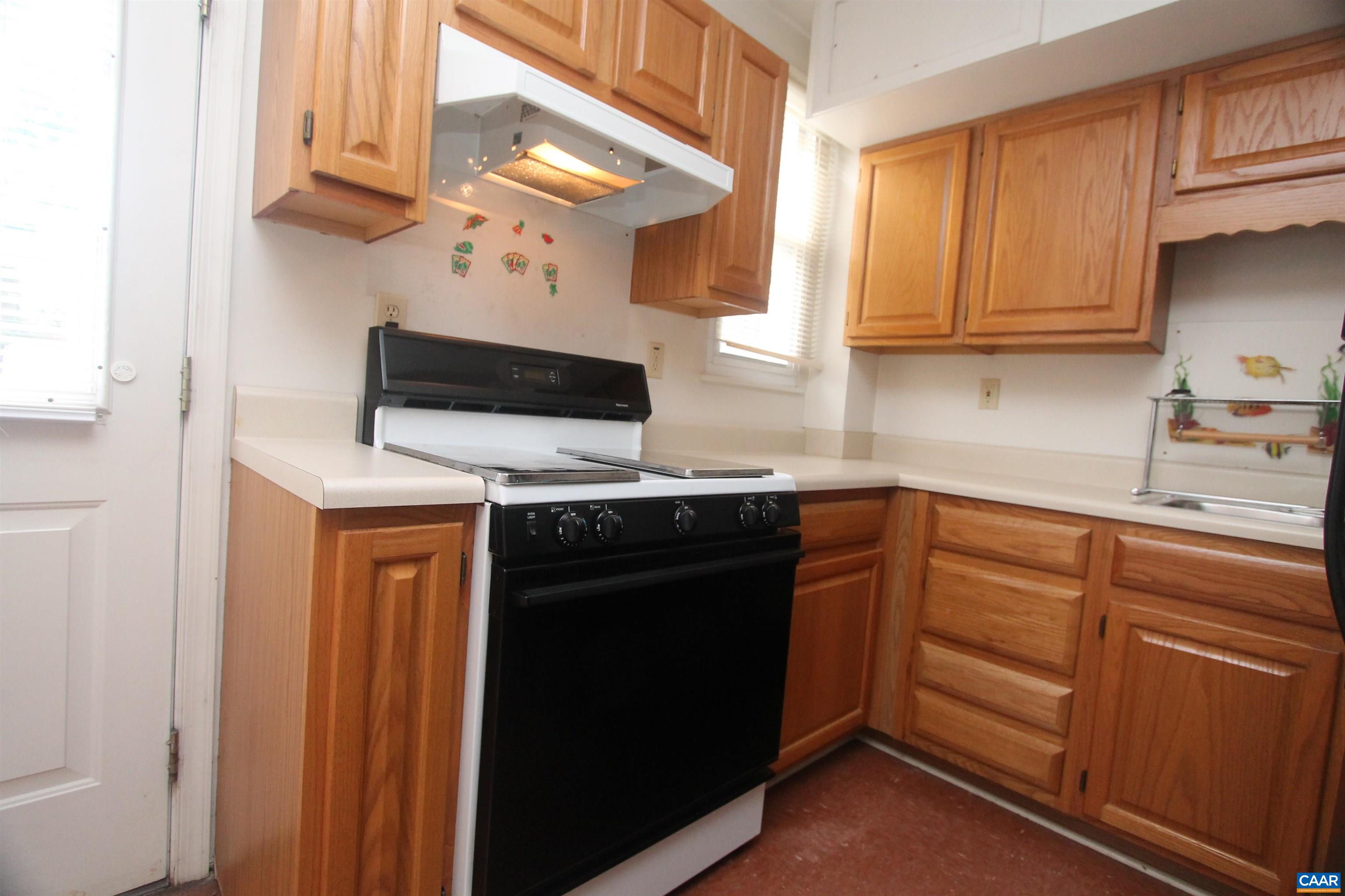 909 FOREST ST, CHARLOTTESVILLE, Virginia 22903, 2 Bedrooms Bedrooms, ,1 BathroomBathrooms,Residential,909 FOREST ST,679226 MLS # 679226