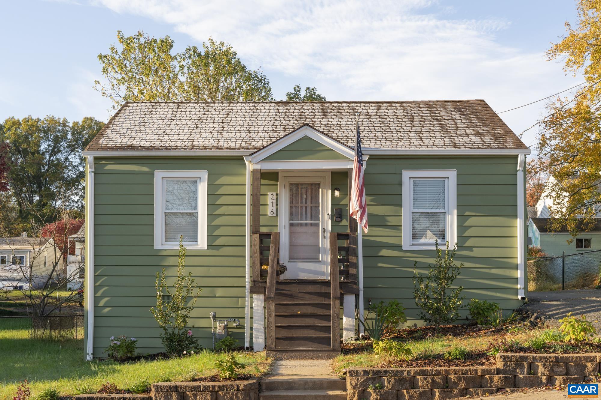 216 PALATINE AVE, CHARLOTTESVILLE, Virginia 22902, 2 Bedrooms Bedrooms, ,1 BathroomBathrooms,Residential,216 PALATINE AVE,679229 MLS # 679229 216 PALATINE AVE, CHARLOTTESVILLE, Virginia 22902, 2 Bedrooms Bedrooms, ,1 BathroomBathrooms,Residential,216 PALATINE AVE,679229 MLS # 679229