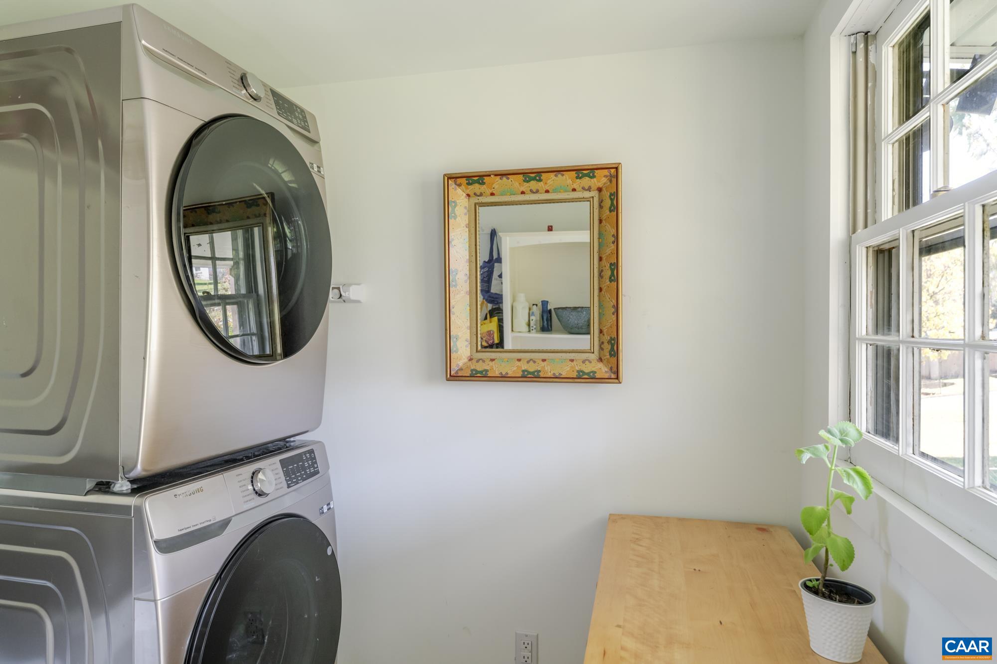 216 PALATINE AVE, CHARLOTTESVILLE, Virginia 22902, 2 Bedrooms Bedrooms, ,1 BathroomBathrooms,Residential,216 PALATINE AVE,679229 MLS # 679229 216 PALATINE AVE, CHARLOTTESVILLE, Virginia 22902, 2 Bedrooms Bedrooms, ,1 BathroomBathrooms,Residential,216 PALATINE AVE,679229 MLS # 679229