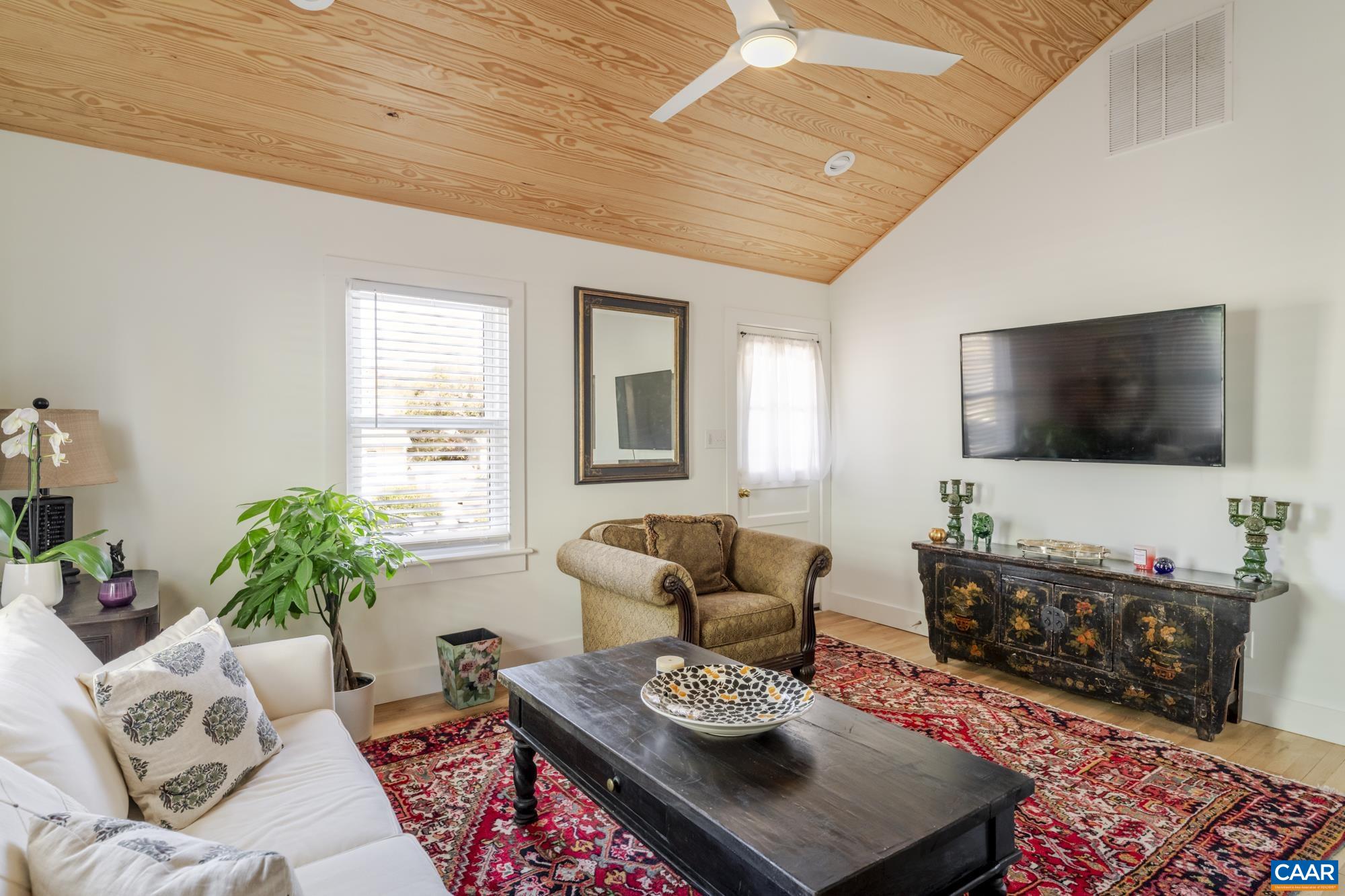 216 PALATINE AVE, CHARLOTTESVILLE, Virginia 22902, 2 Bedrooms Bedrooms, ,1 BathroomBathrooms,Residential,216 PALATINE AVE,679229 MLS # 679229 216 PALATINE AVE, CHARLOTTESVILLE, Virginia 22902, 2 Bedrooms Bedrooms, ,1 BathroomBathrooms,Residential,216 PALATINE AVE,679229 MLS # 679229