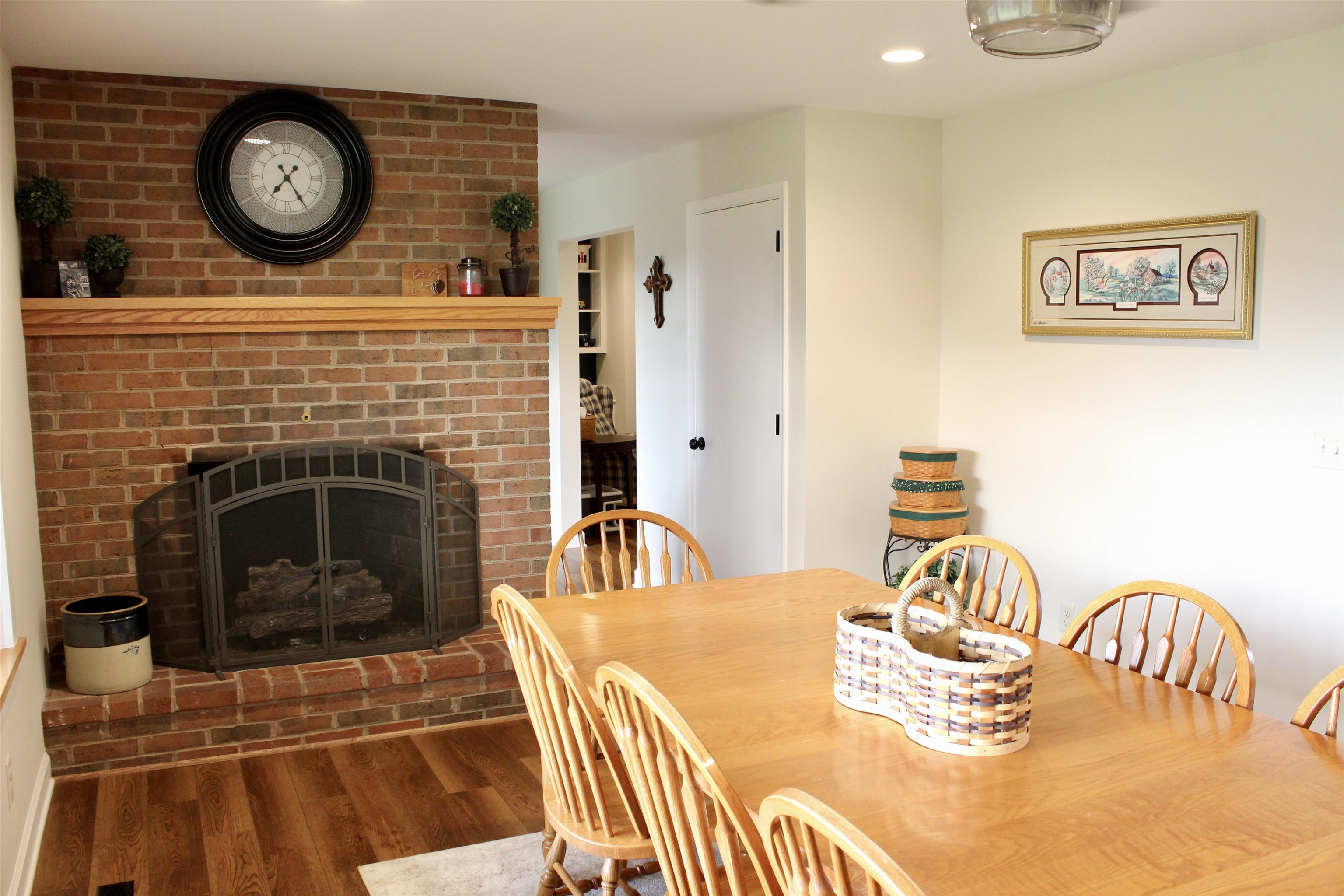 9201 CENTERVILLE RD, BRIDGEWATER, Virginia 22812, 3 Bedrooms Bedrooms, ,2 BathroomsBathrooms,Residential,9201 CENTERVILLE RD,679231 MLS # 679231