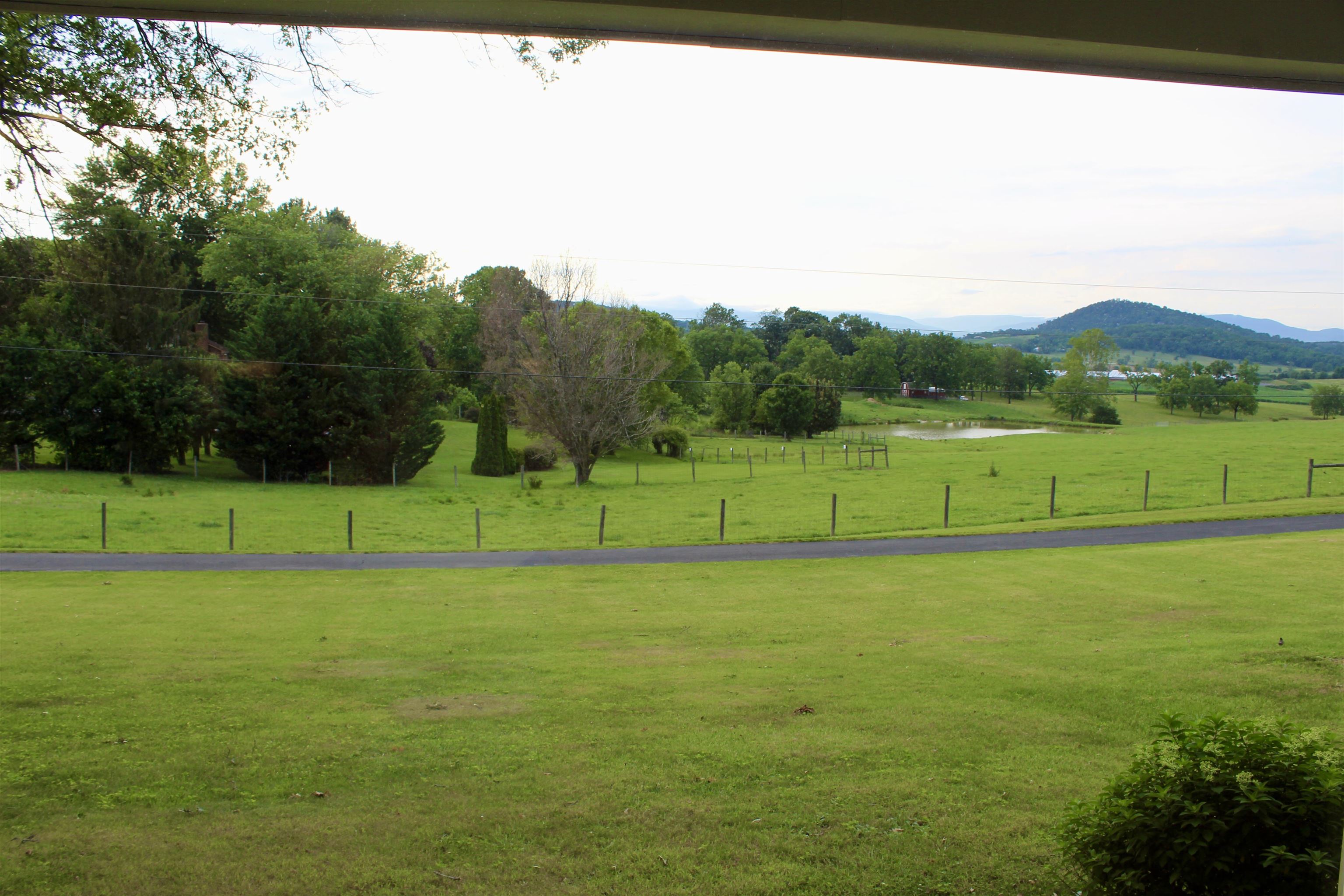 9201 CENTERVILLE RD, BRIDGEWATER, Virginia 22812, 3 Bedrooms Bedrooms, ,2 BathroomsBathrooms,Residential,9201 CENTERVILLE RD,679231 MLS # 679231