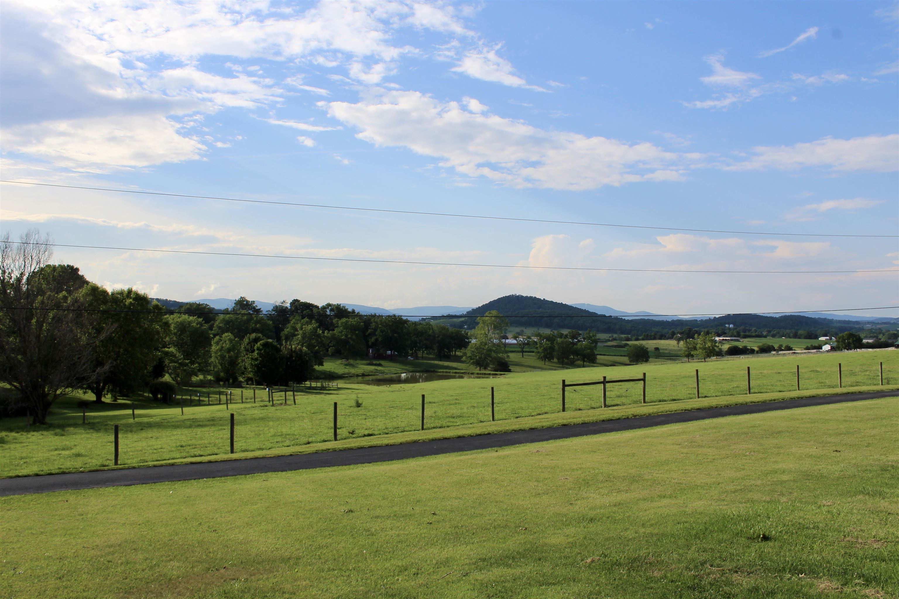 9201 CENTERVILLE RD, BRIDGEWATER, Virginia 22812, 3 Bedrooms Bedrooms, ,2 BathroomsBathrooms,Residential,9201 CENTERVILLE RD,679231 MLS # 679231