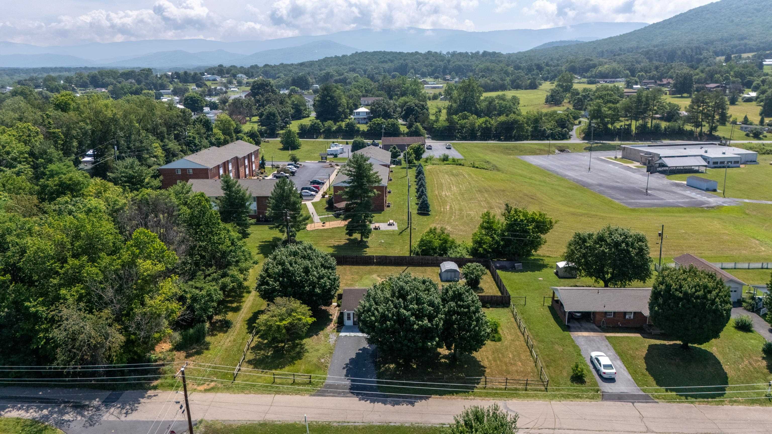 903 6TH ST, ELKTON, Virginia 22827, 3 Bedrooms Bedrooms, ,1 BathroomBathrooms,Residential,903 6TH ST,679244 MLS # 679244 903 6TH ST, ELKTON, Virginia 22827, 3 Bedrooms Bedrooms, ,1 BathroomBathrooms,Residential,903 6TH ST,679244 MLS # 679244