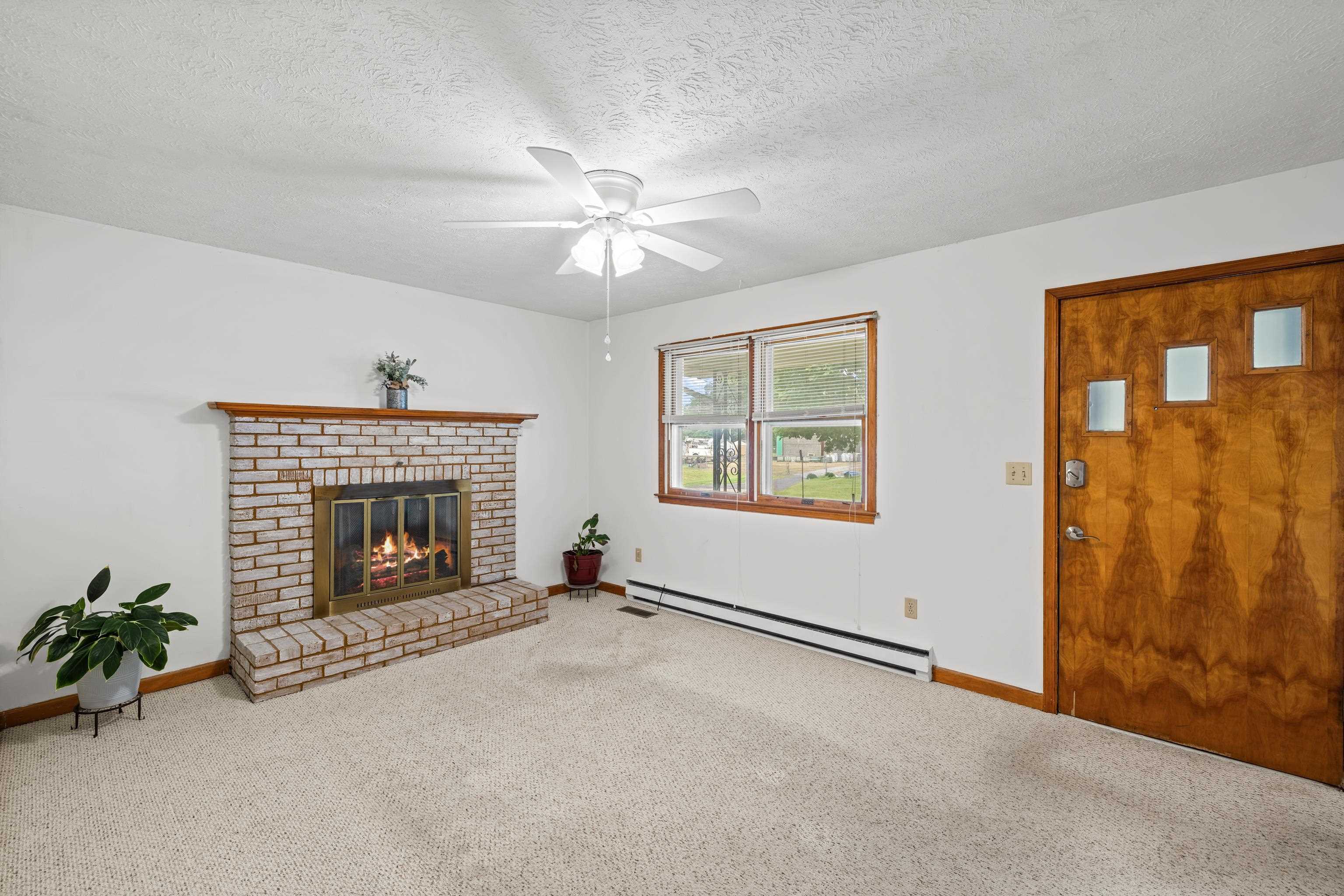 903 6TH ST, ELKTON, Virginia 22827, 3 Bedrooms Bedrooms, ,1 BathroomBathrooms,Residential,903 6TH ST,679244 MLS # 679244 903 6TH ST, ELKTON, Virginia 22827, 3 Bedrooms Bedrooms, ,1 BathroomBathrooms,Residential,903 6TH ST,679244 MLS # 679244