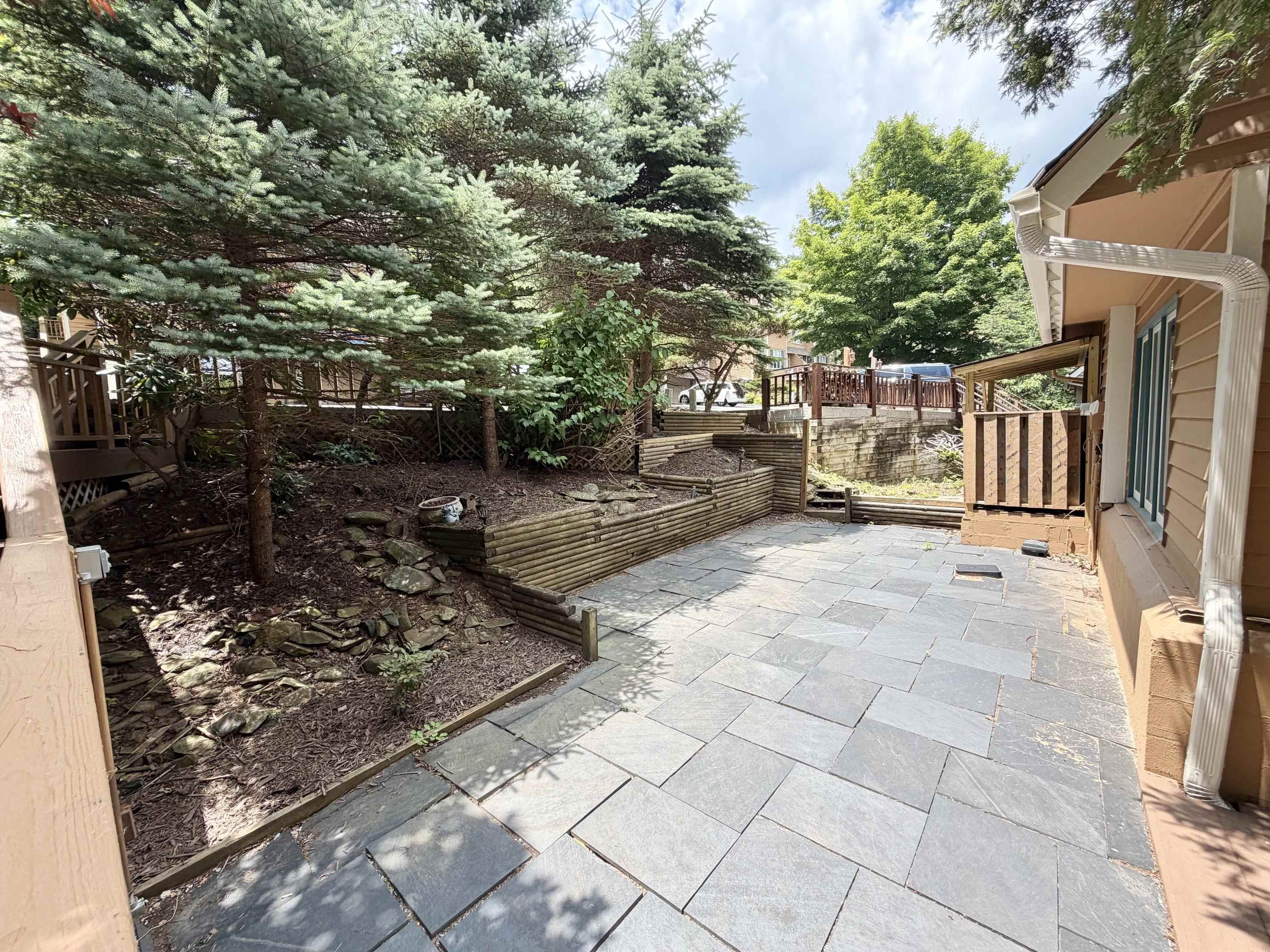 12 IVY GLEN LN, WINTERGREEN RESORT, Virginia 22967, 2 Bedrooms Bedrooms, ,2 BathroomsBathrooms,Residential,Westwood end unit townhome with a basement,12 IVY GLEN LN,679254 MLS # 679254 12 IVY GLEN LN, WINTERGREEN RESORT, Virginia 22967, 2 Bedrooms Bedrooms, ,2 BathroomsBathrooms,Residential,Westwood end unit townhome with a basement,12 IVY GLEN LN,679254 MLS # 679254